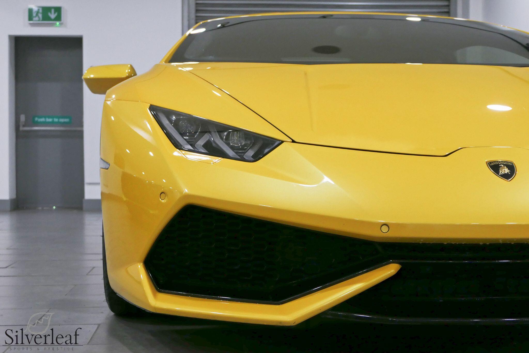 Lamborghini LP 610-4 view 27