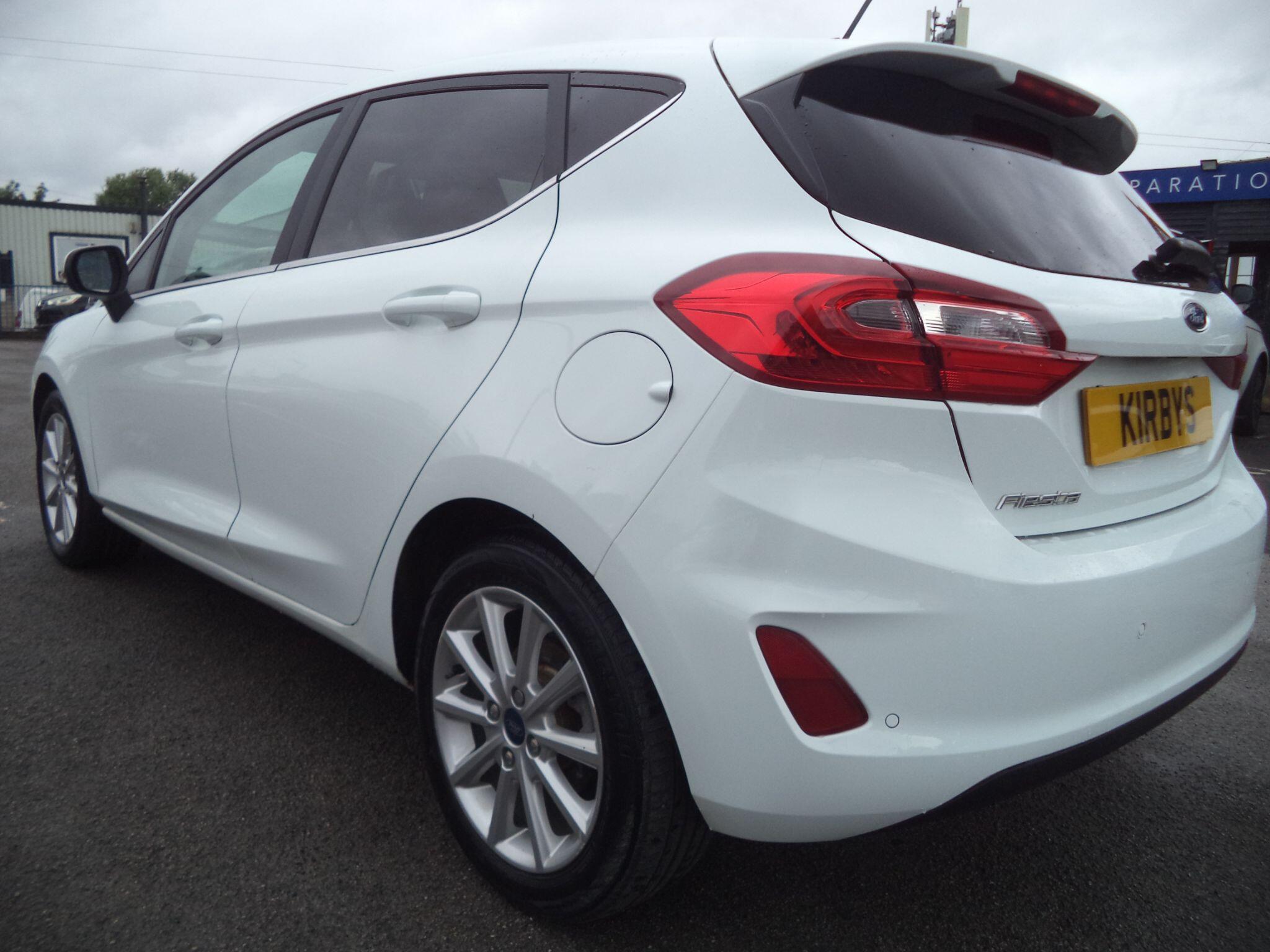 Ford Fiesta view 14