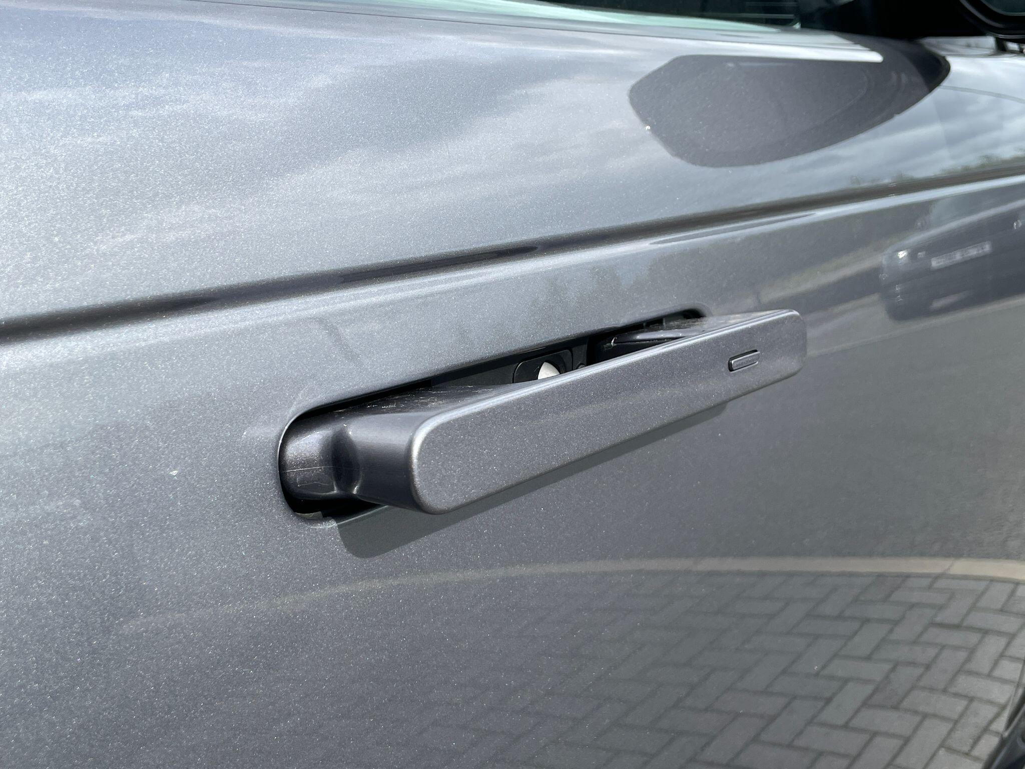 Land Rover Range Rover view 43