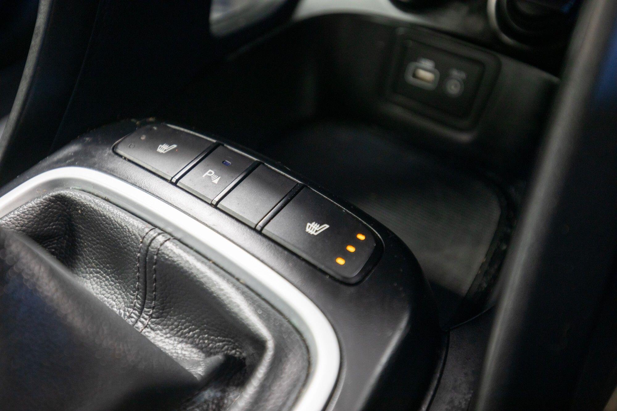 Hyundai Santa Fe view 26