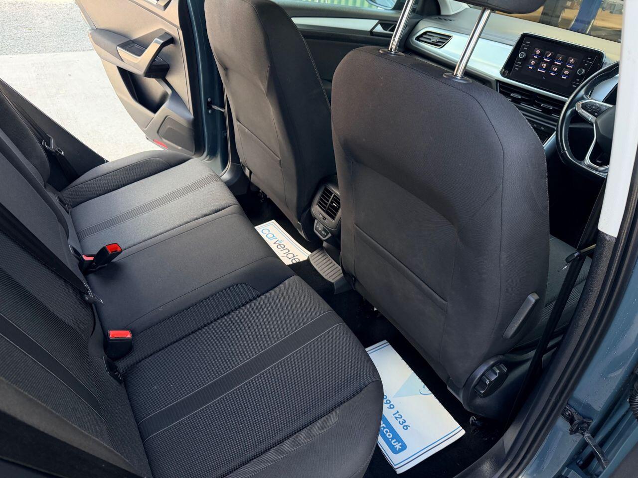 Volkswagen T-Roc view 19