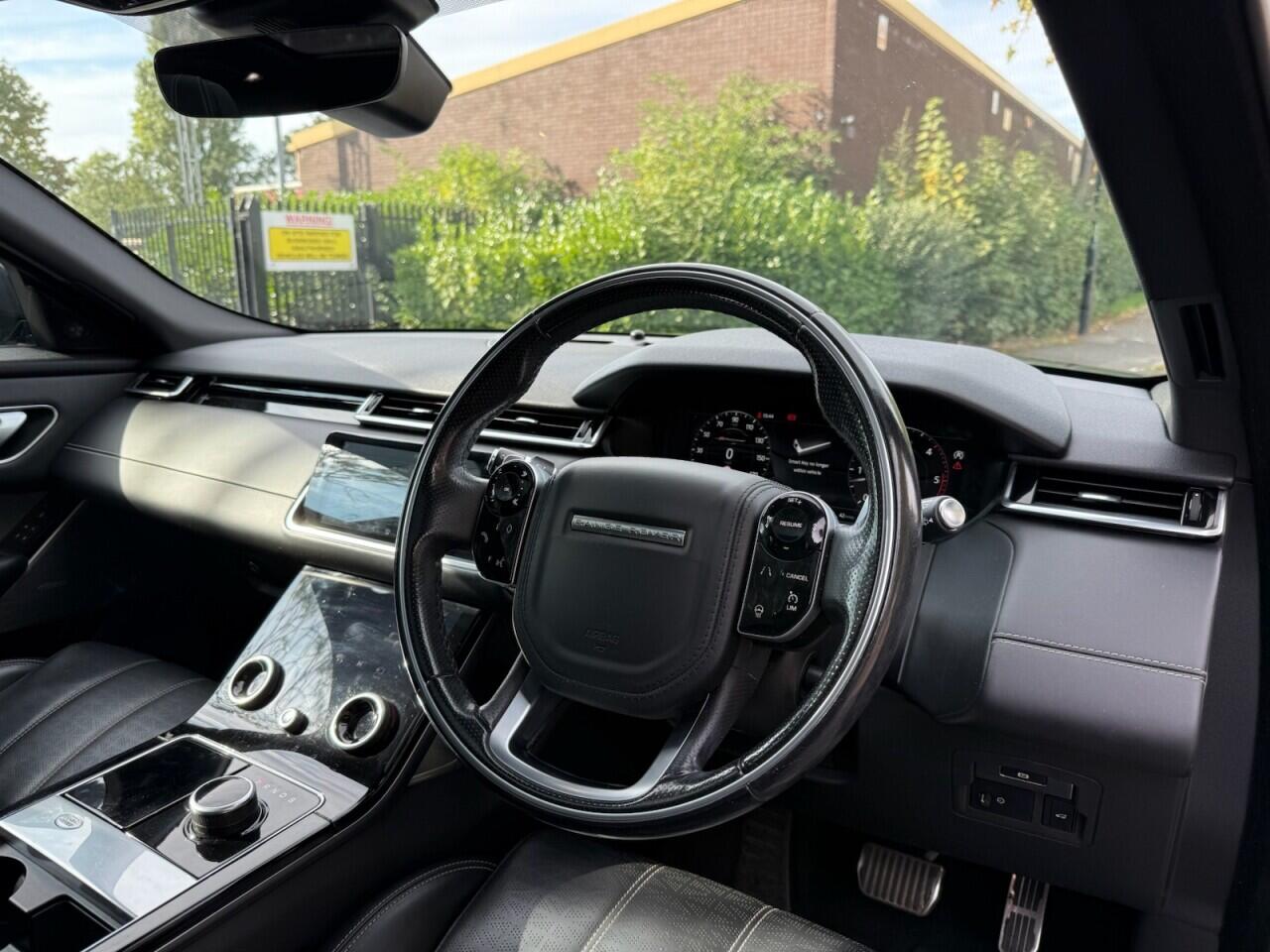 Land Rover Range Rover Velar view 17
