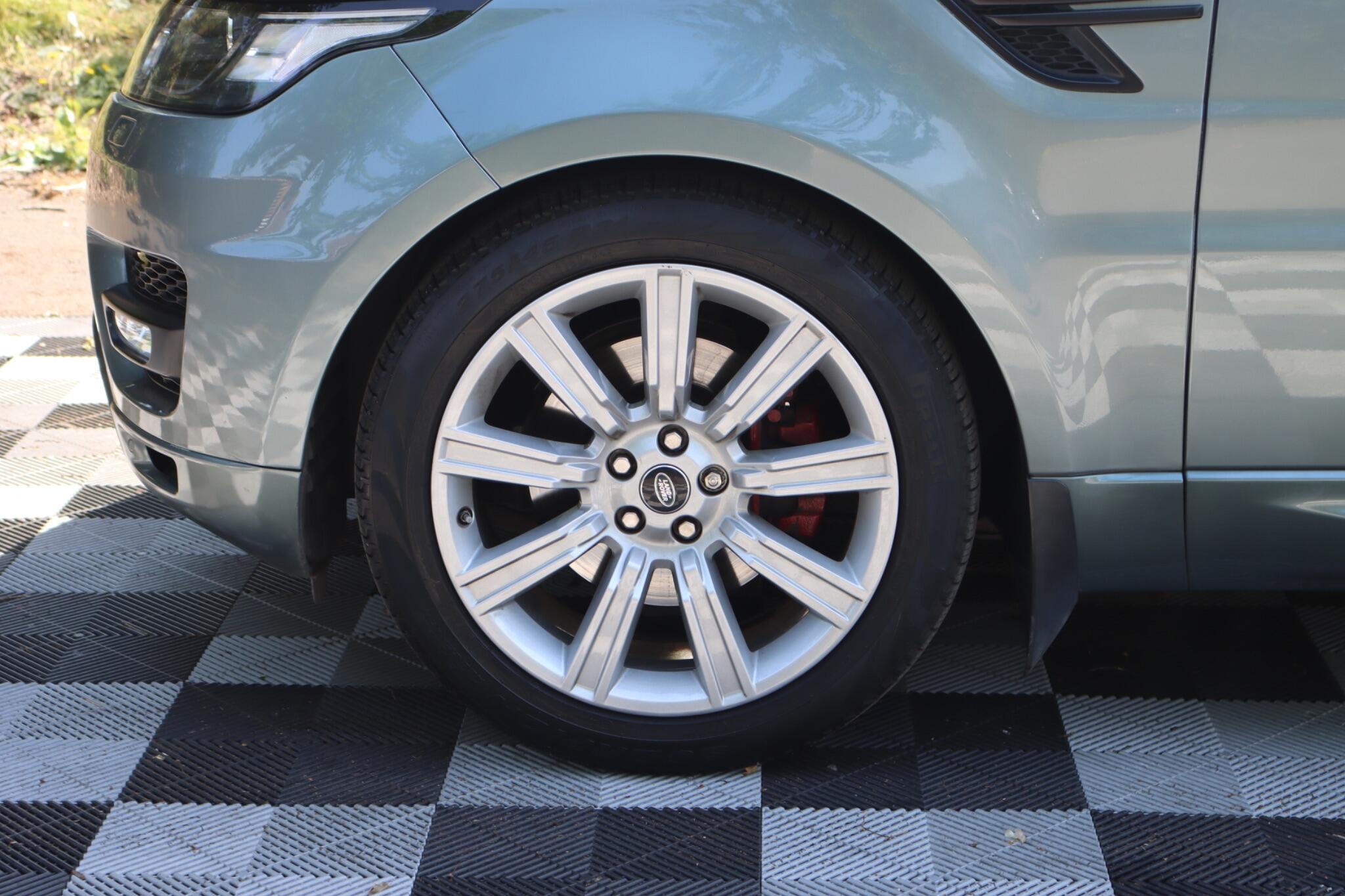 Land Rover Range Rover Sport view 9