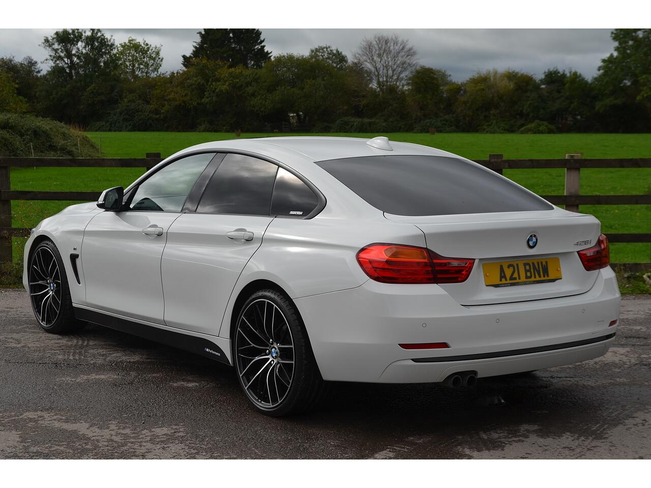 BMW 4 Series view 7