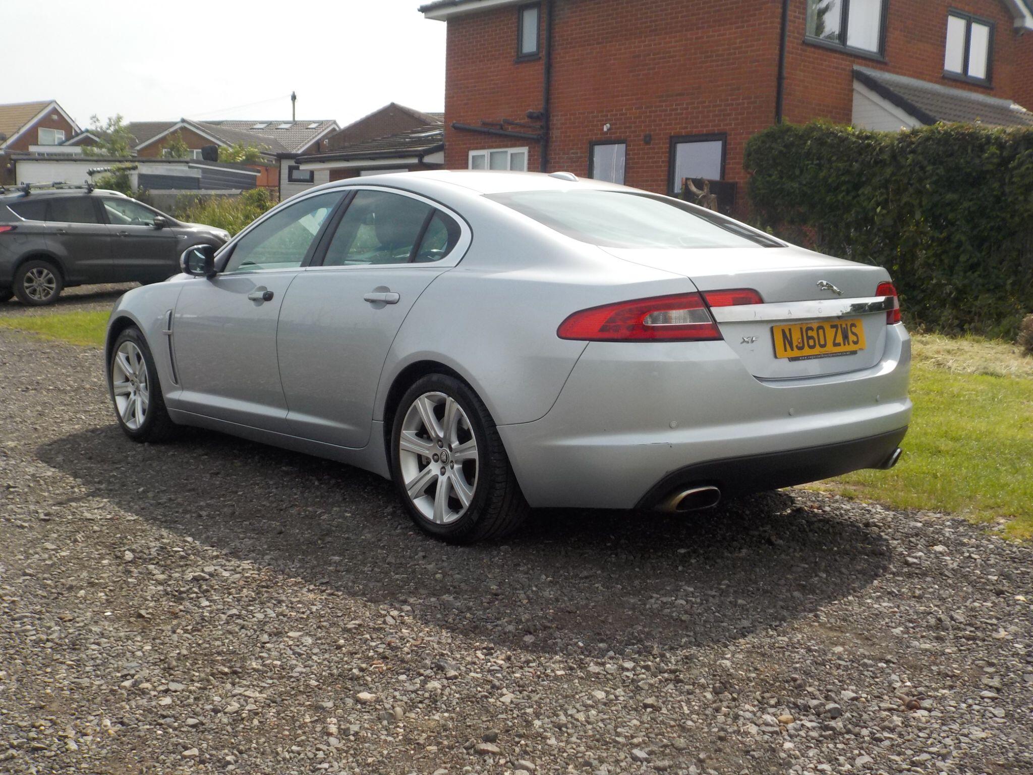 Jaguar XF 3.0d V6 Luxury Auto Euro 5 4dr