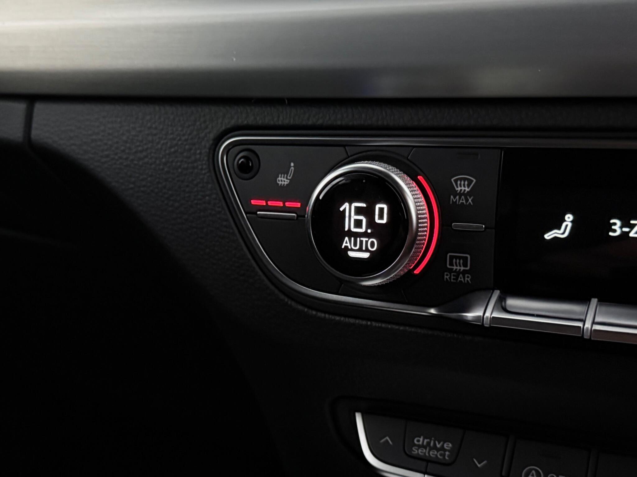 Audi Q5 view 32