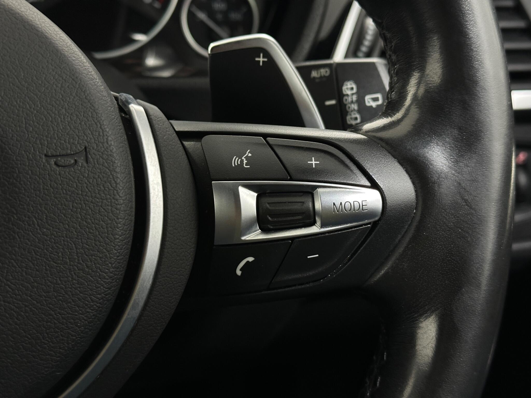 BMW 3 Series view 16