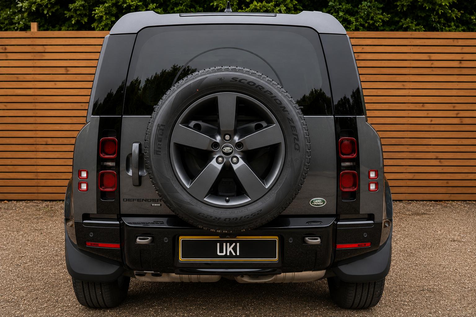 Land Rover Defender view 6