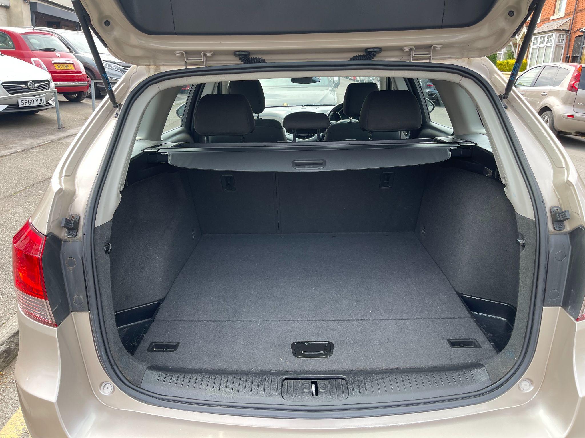Chevrolet Cruze view 23