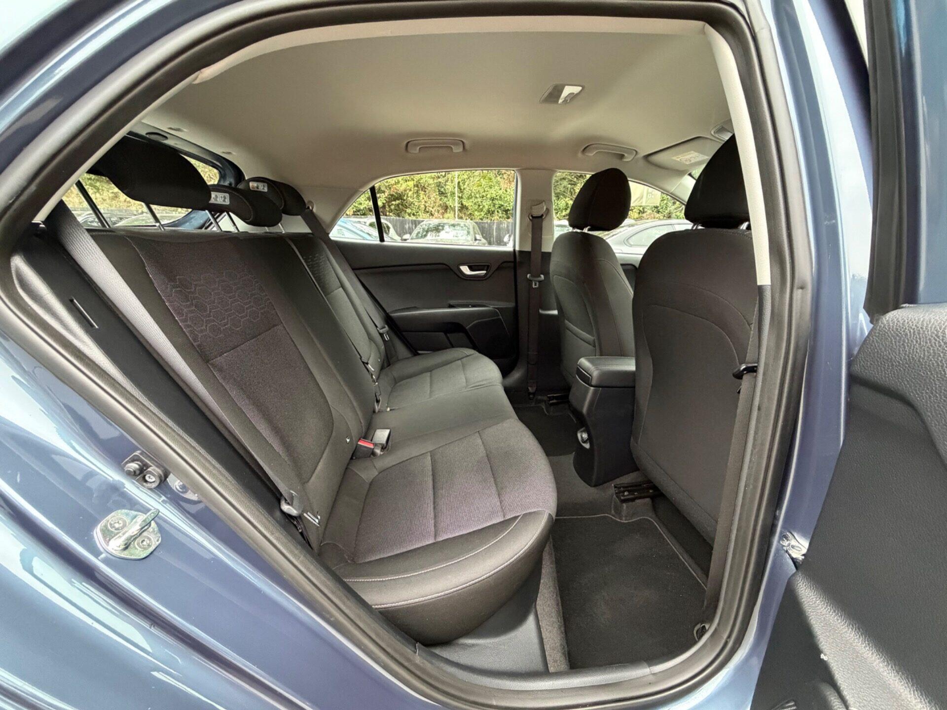 Kia Rio view 28