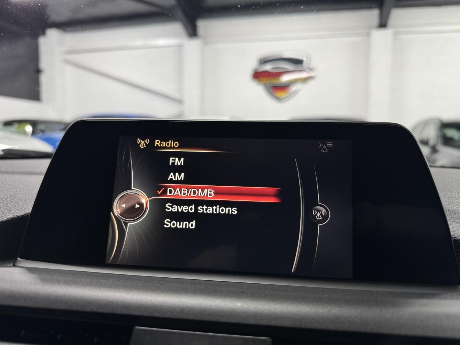BMW 1 Series view 24