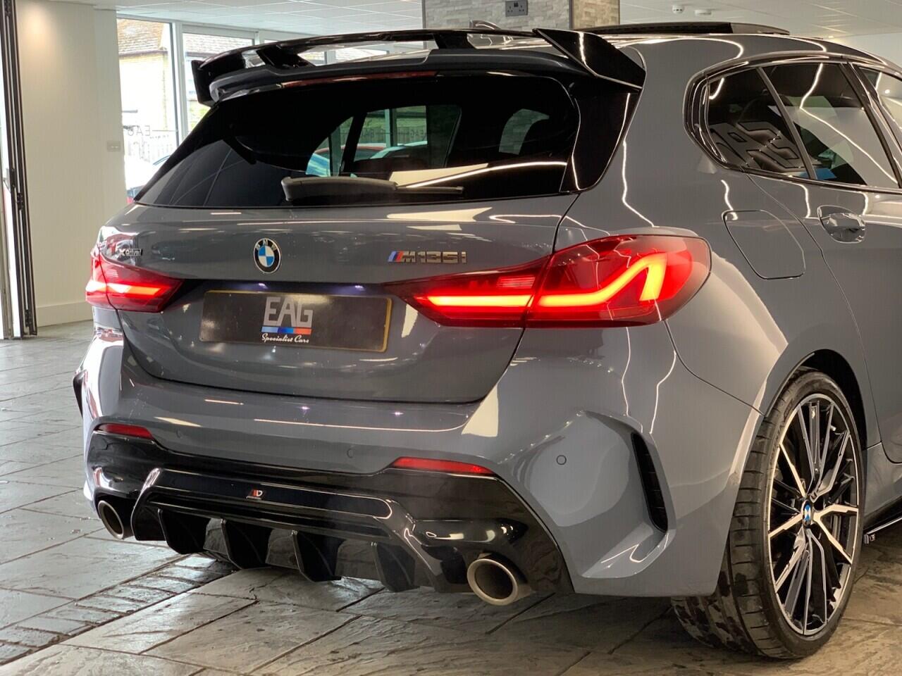 BMW 1 Series view 10