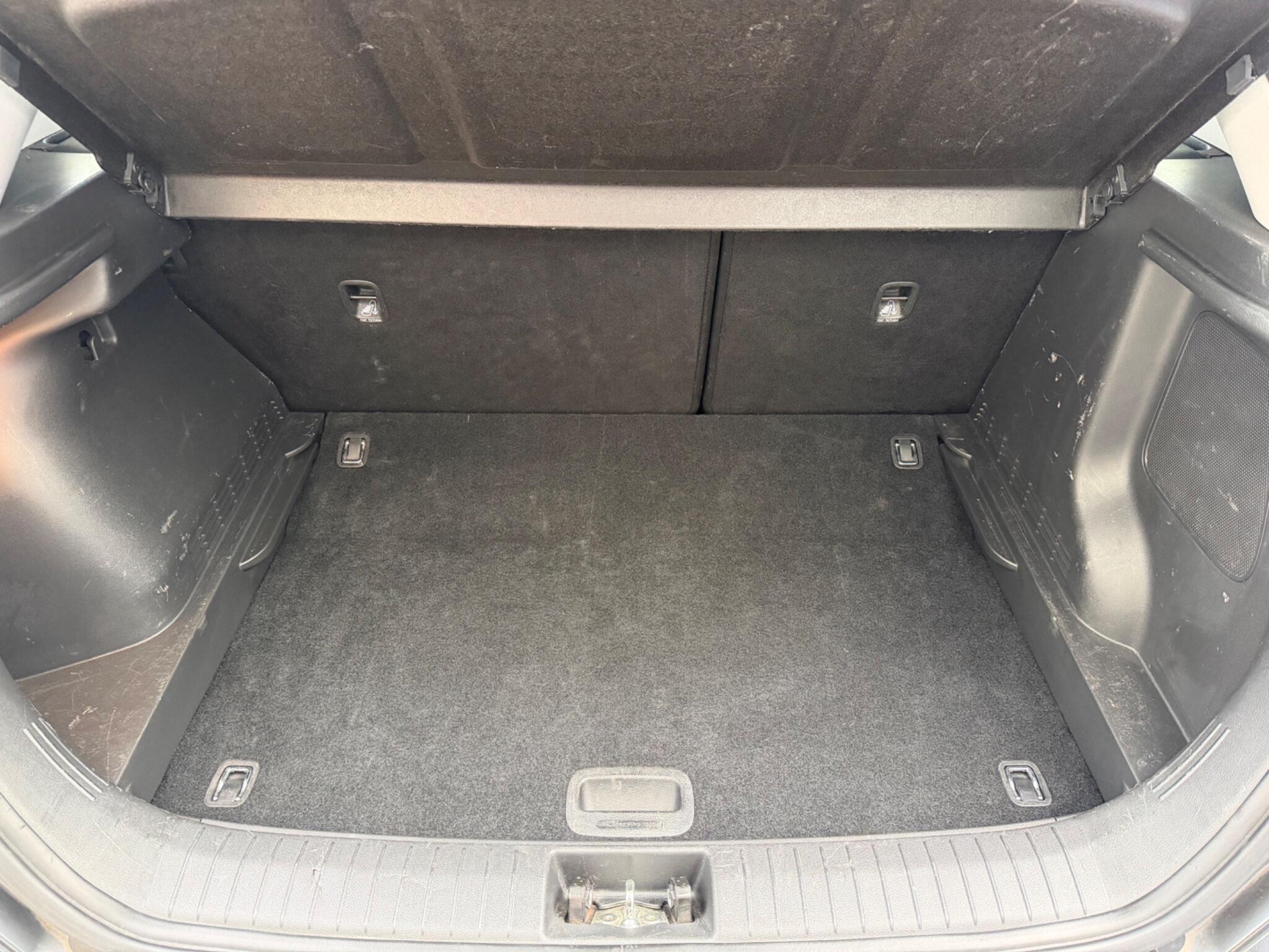 Hyundai Kona view 18