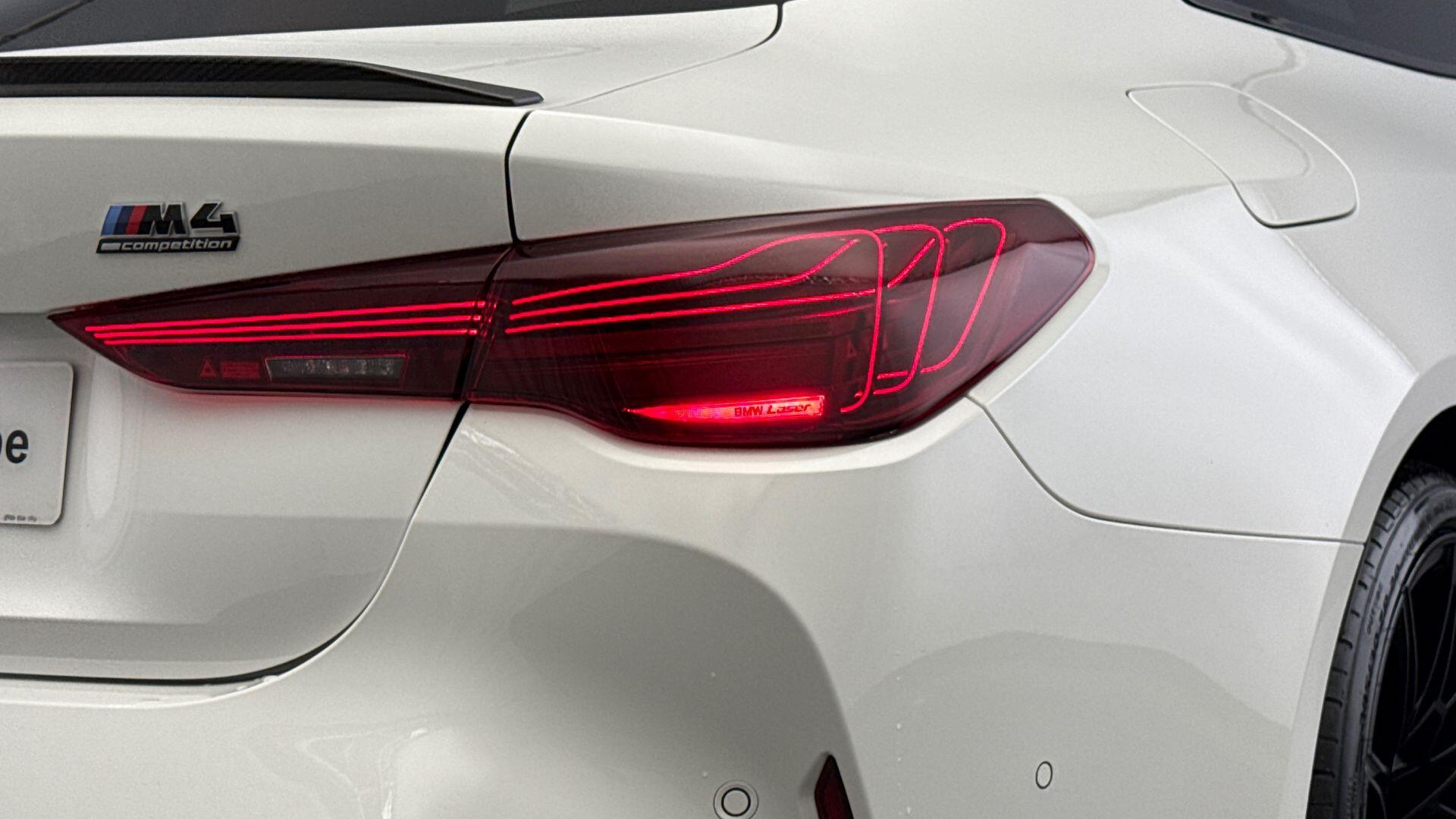 BMW M4 view 22