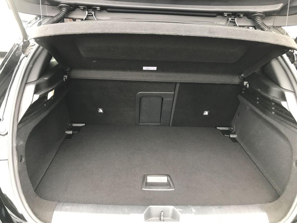 Vauxhall Astra view 8