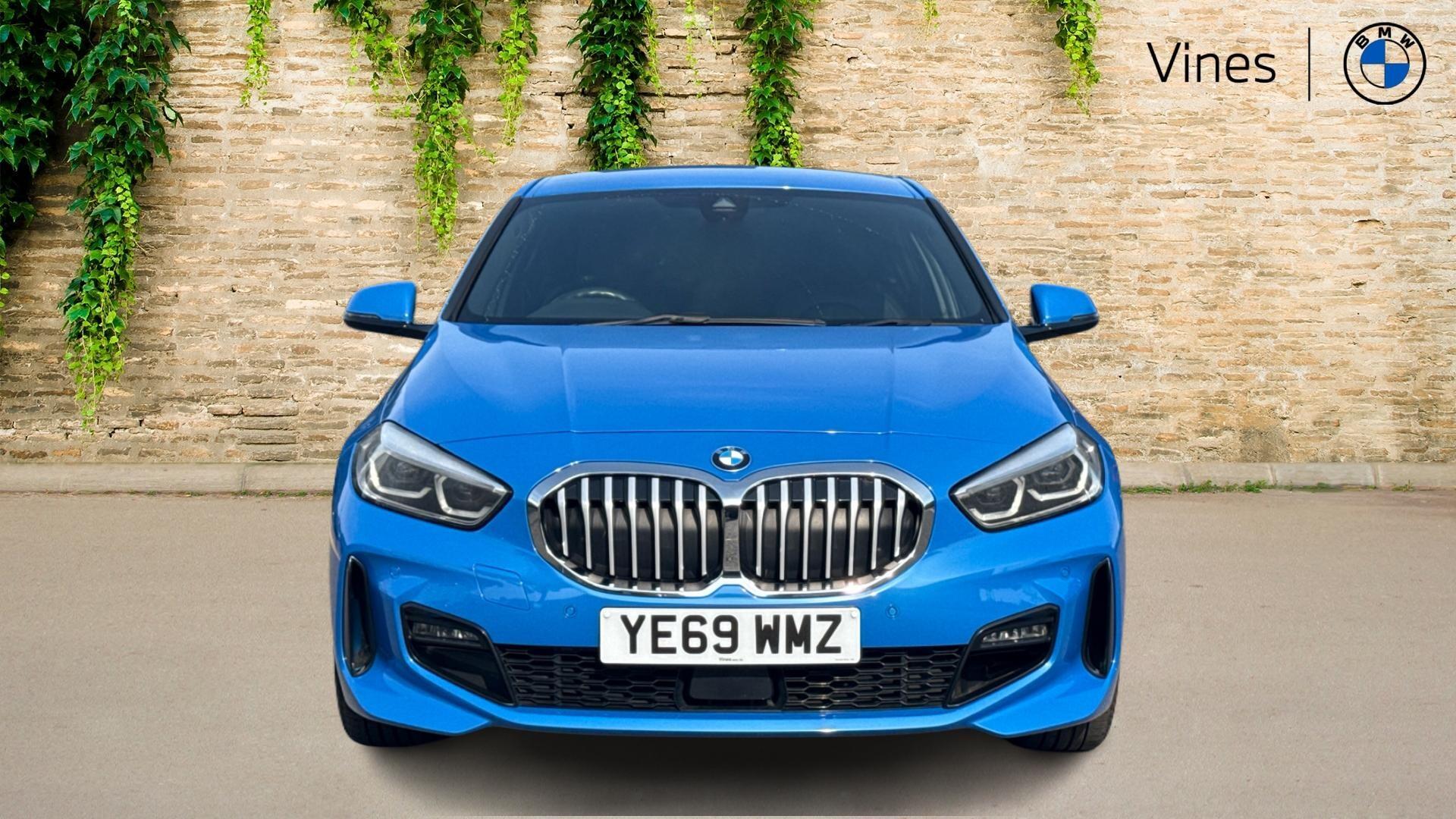 BMW 1 Series view 16