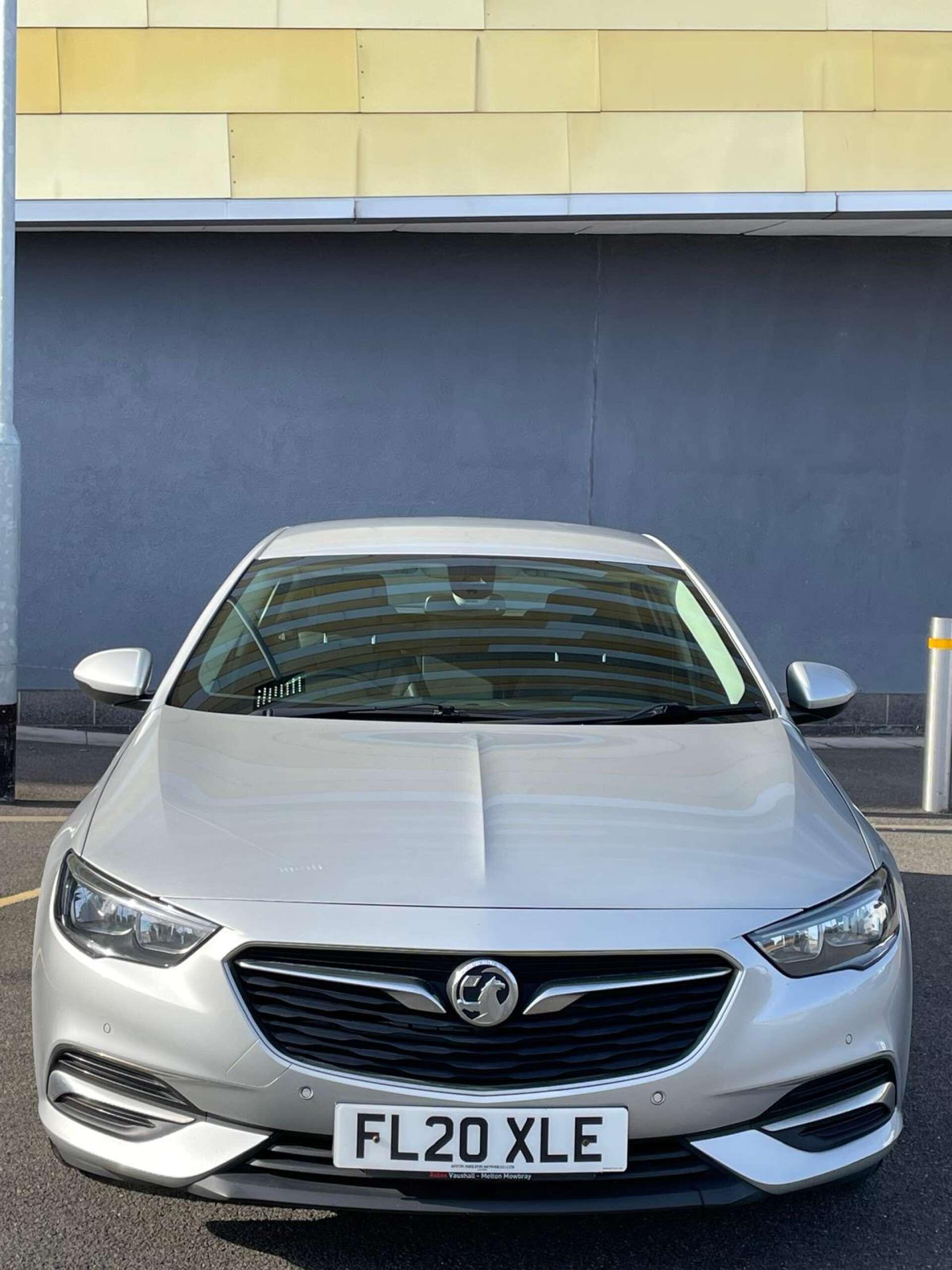 Vauxhall Insignia view 7