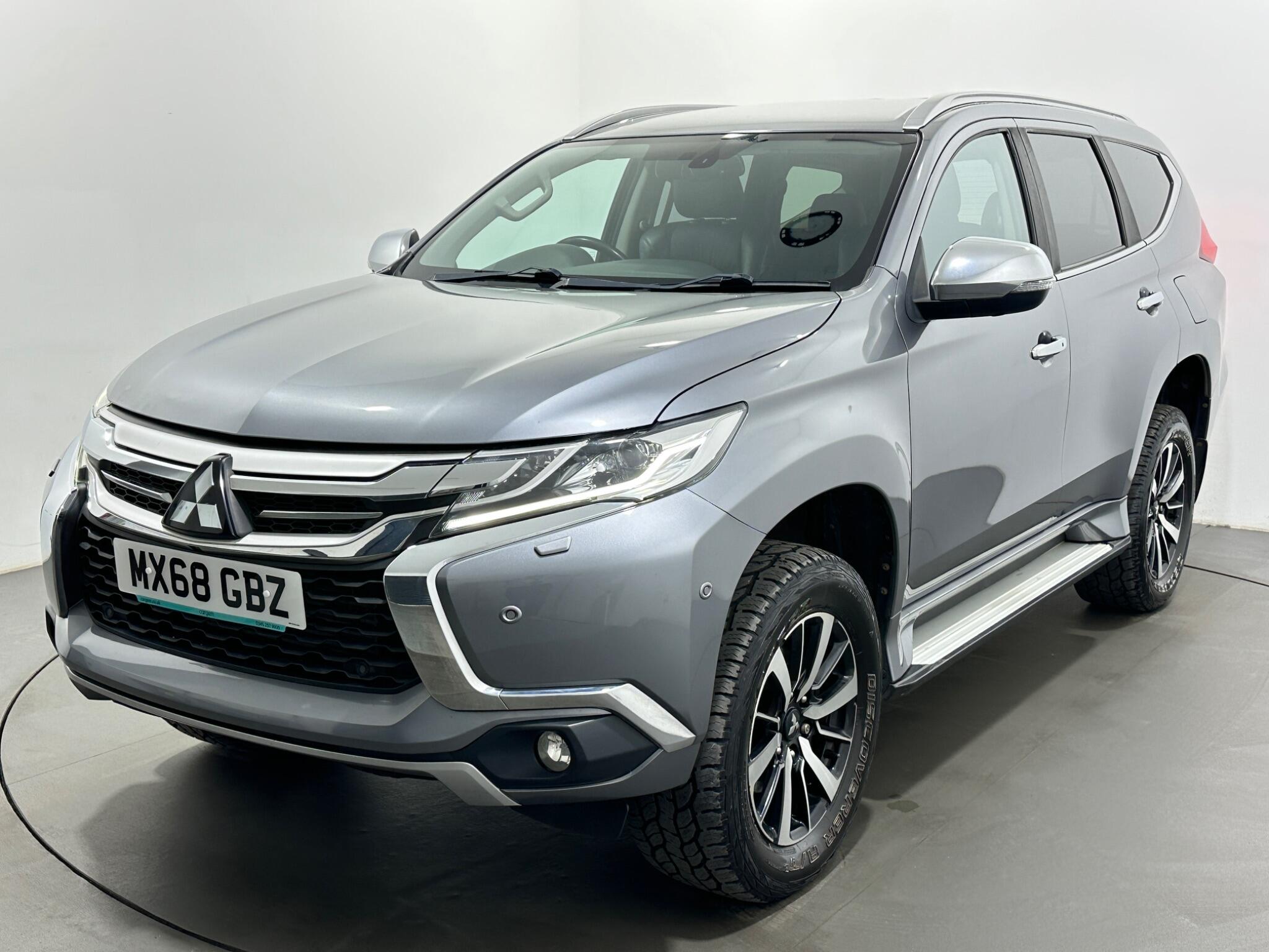Mitsubishi Shogun Sport view 56