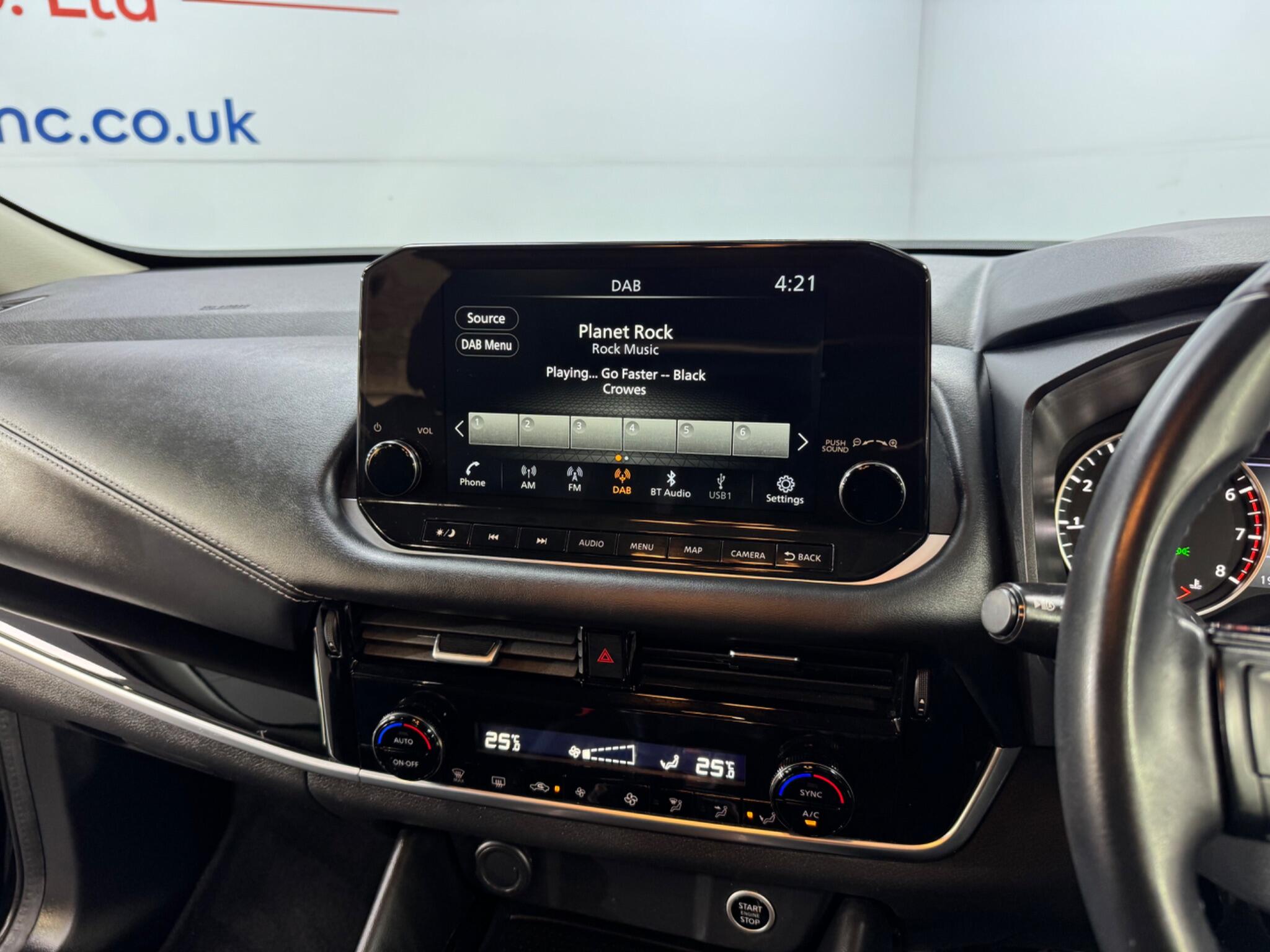 Nissan Qashqai view 19