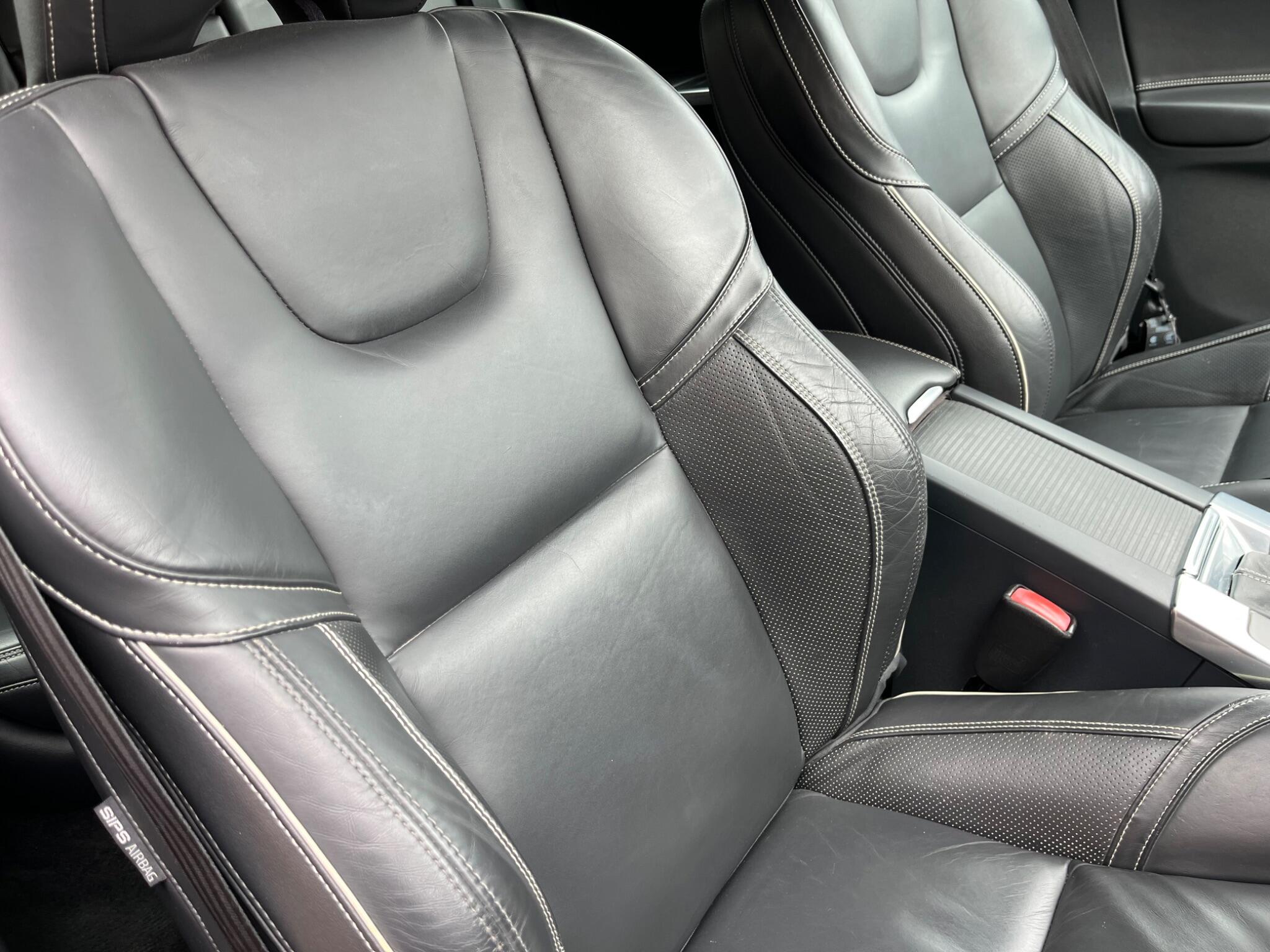 Volvo XC60 view 35
