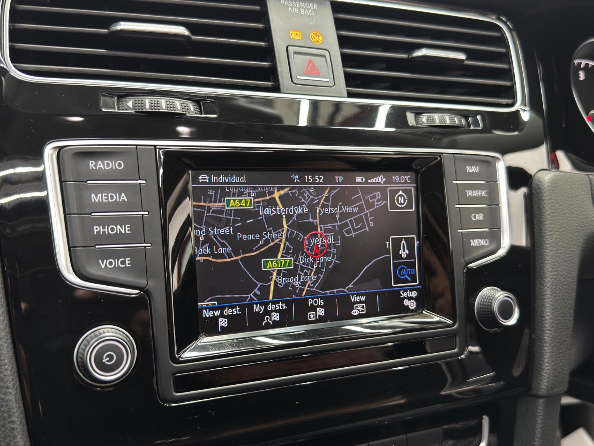Volkswagen Golf view 8