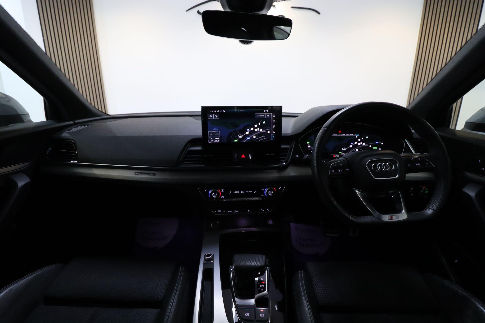 Audi Q5 view 50