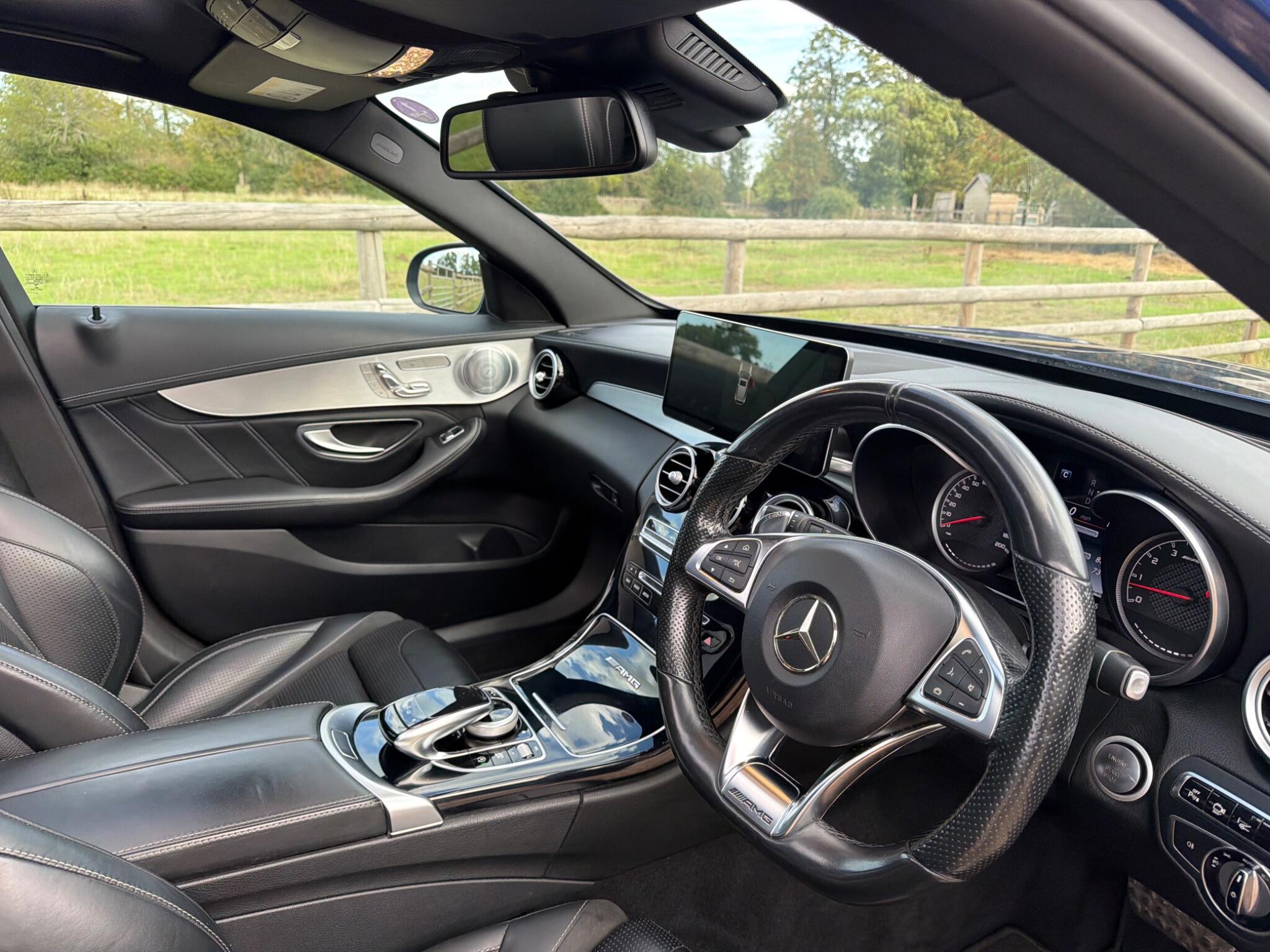 Mercedes-Benz C-Class view 5