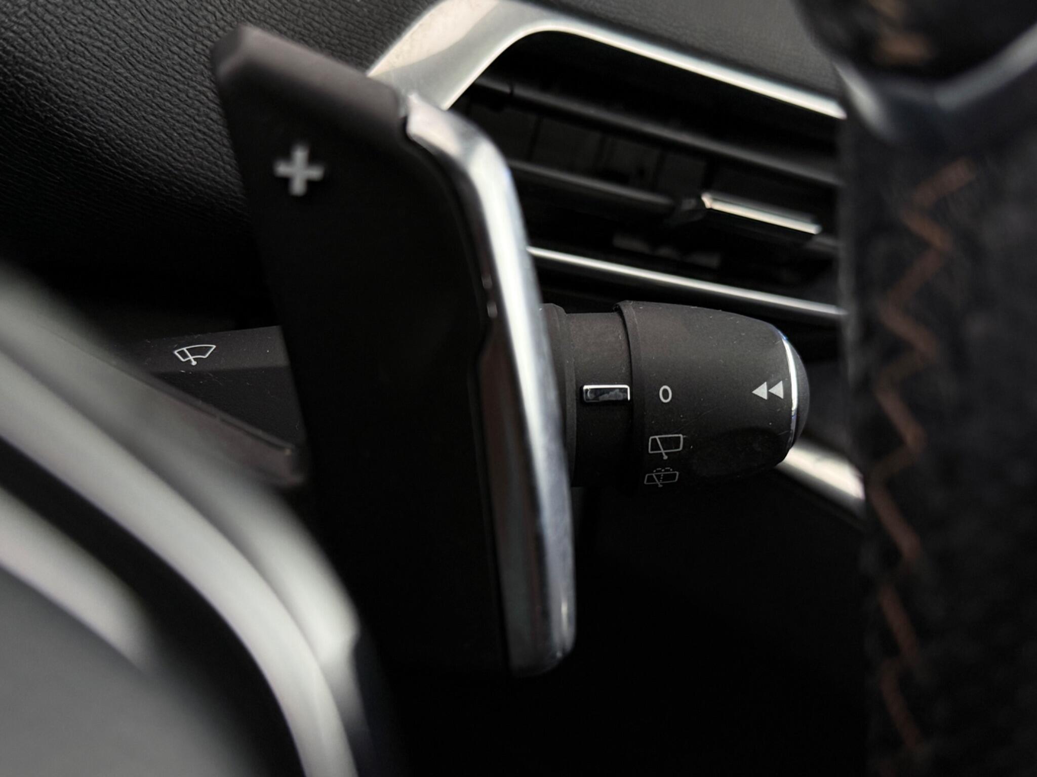 Peugeot 5008 view 19