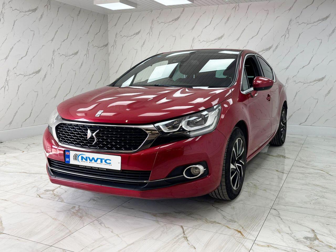 DS Automobiles DS 4 view 6