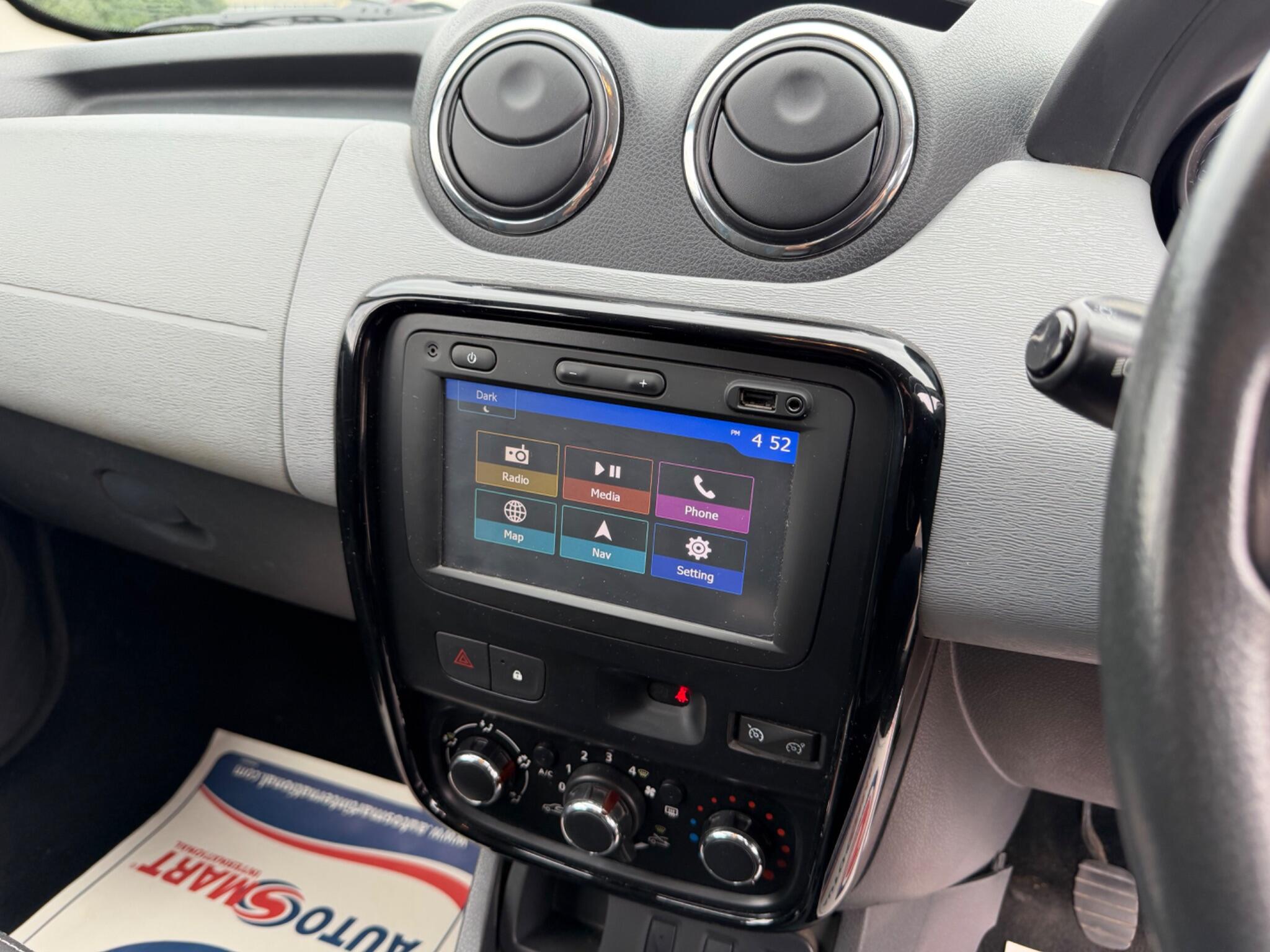 Dacia Duster view 21