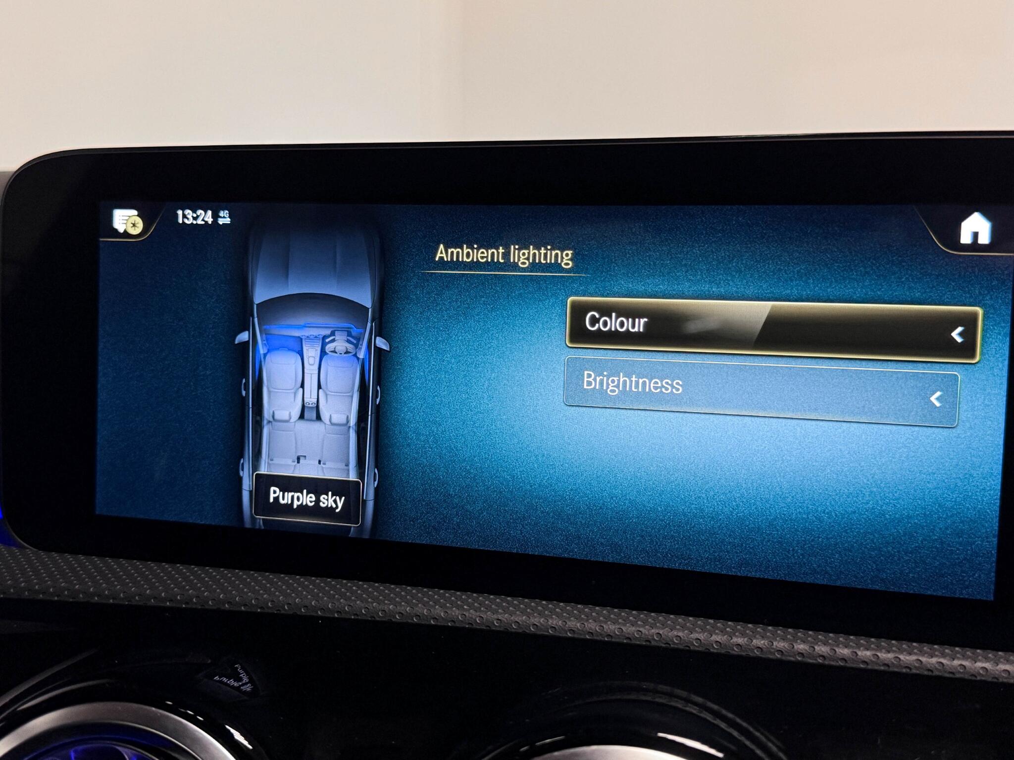 Mercedes-Benz Cla view 43