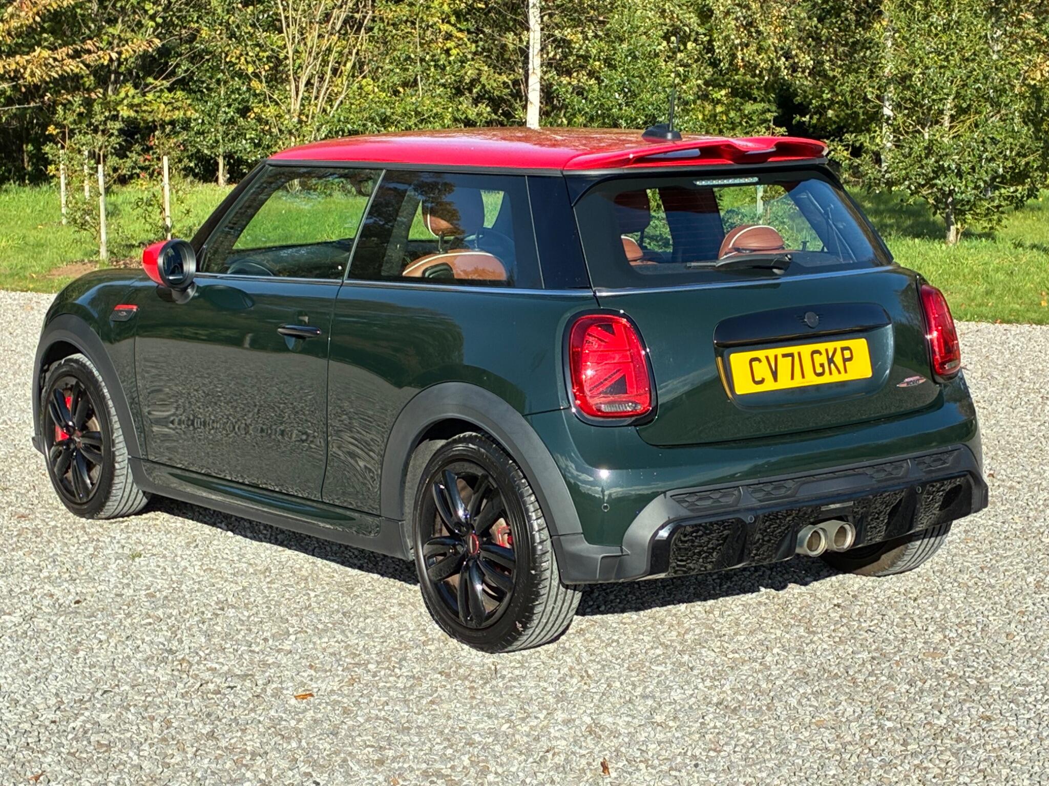 Mini Hatch view 3