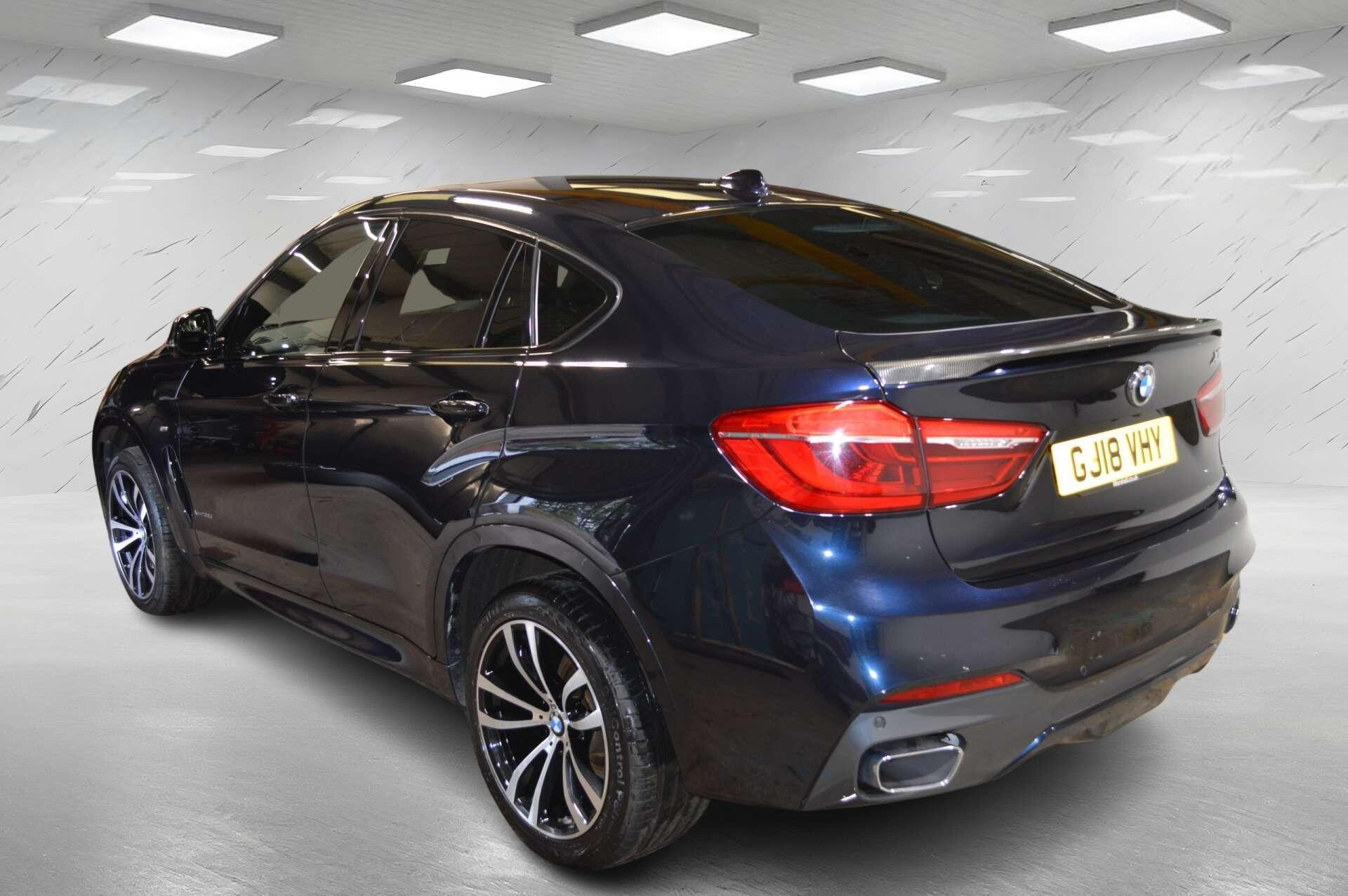 BMW X6 view 6