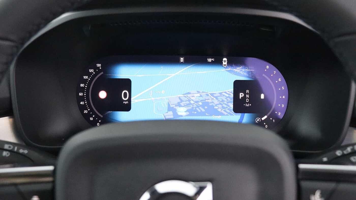 Volvo XC40 view 12