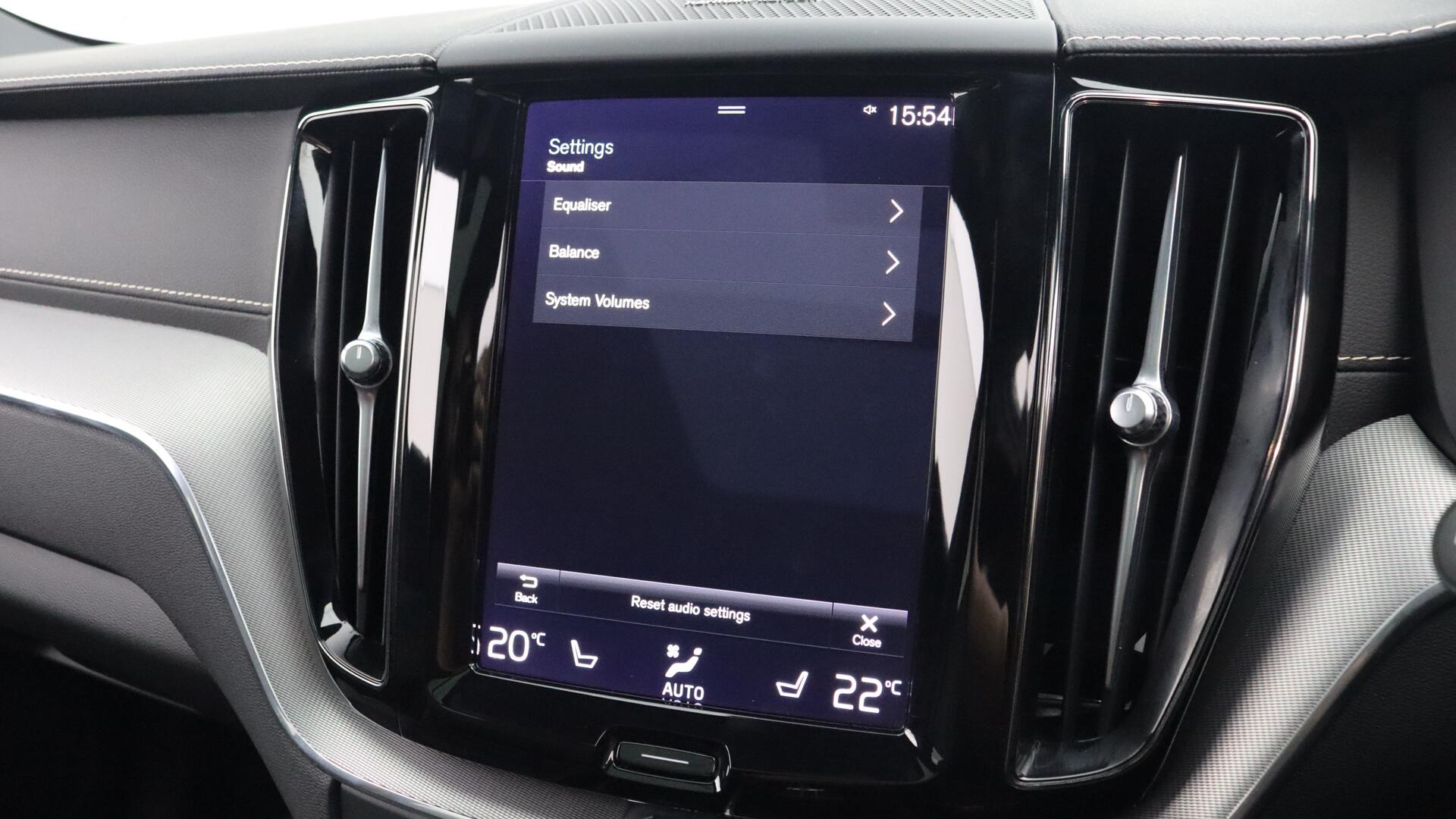 Volvo XC60 view 42