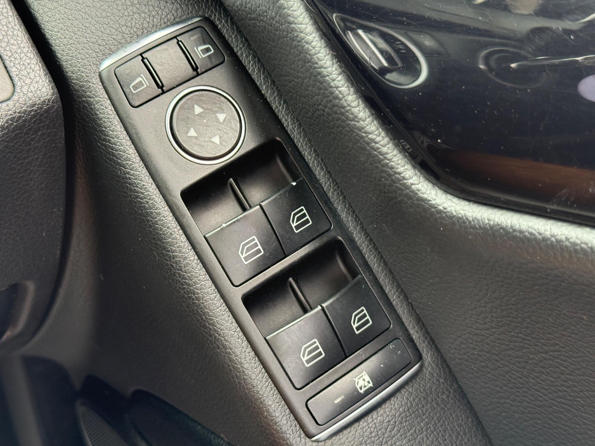 Mercedes-Benz C Class - Image 65