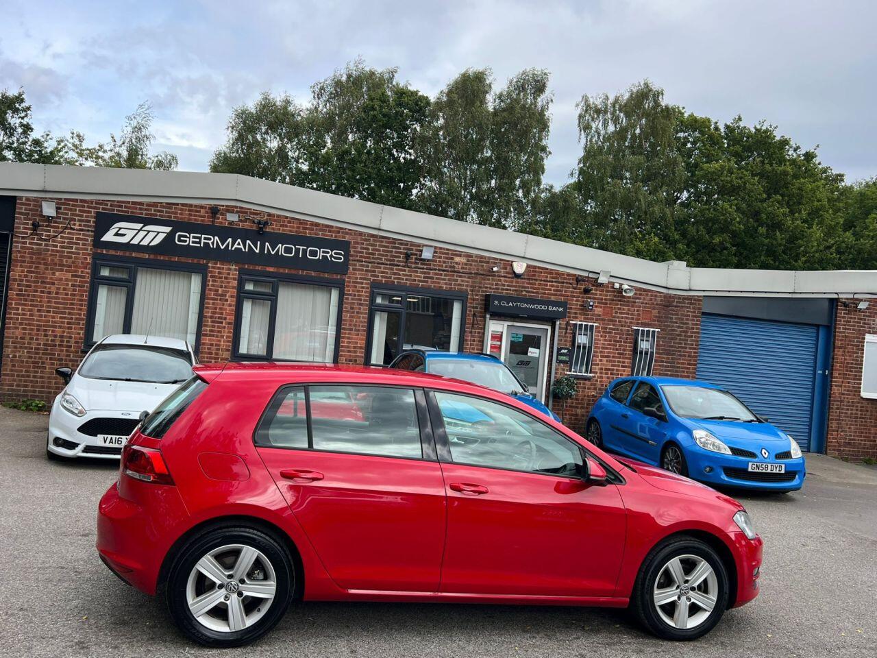 Volkswagen Golf view 13