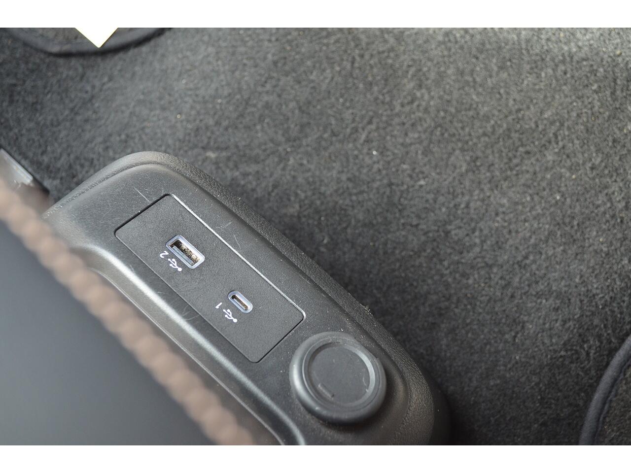 Nissan Ariya view 52