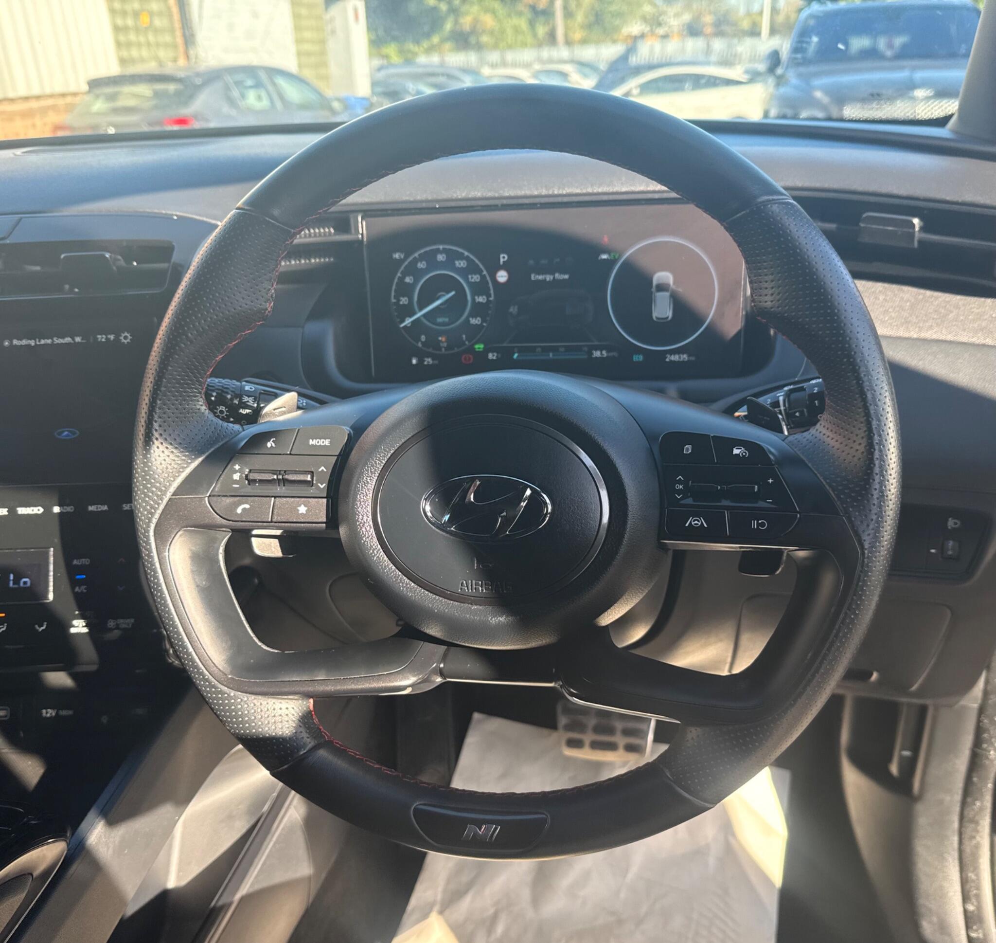 Hyundai Tucson view 25