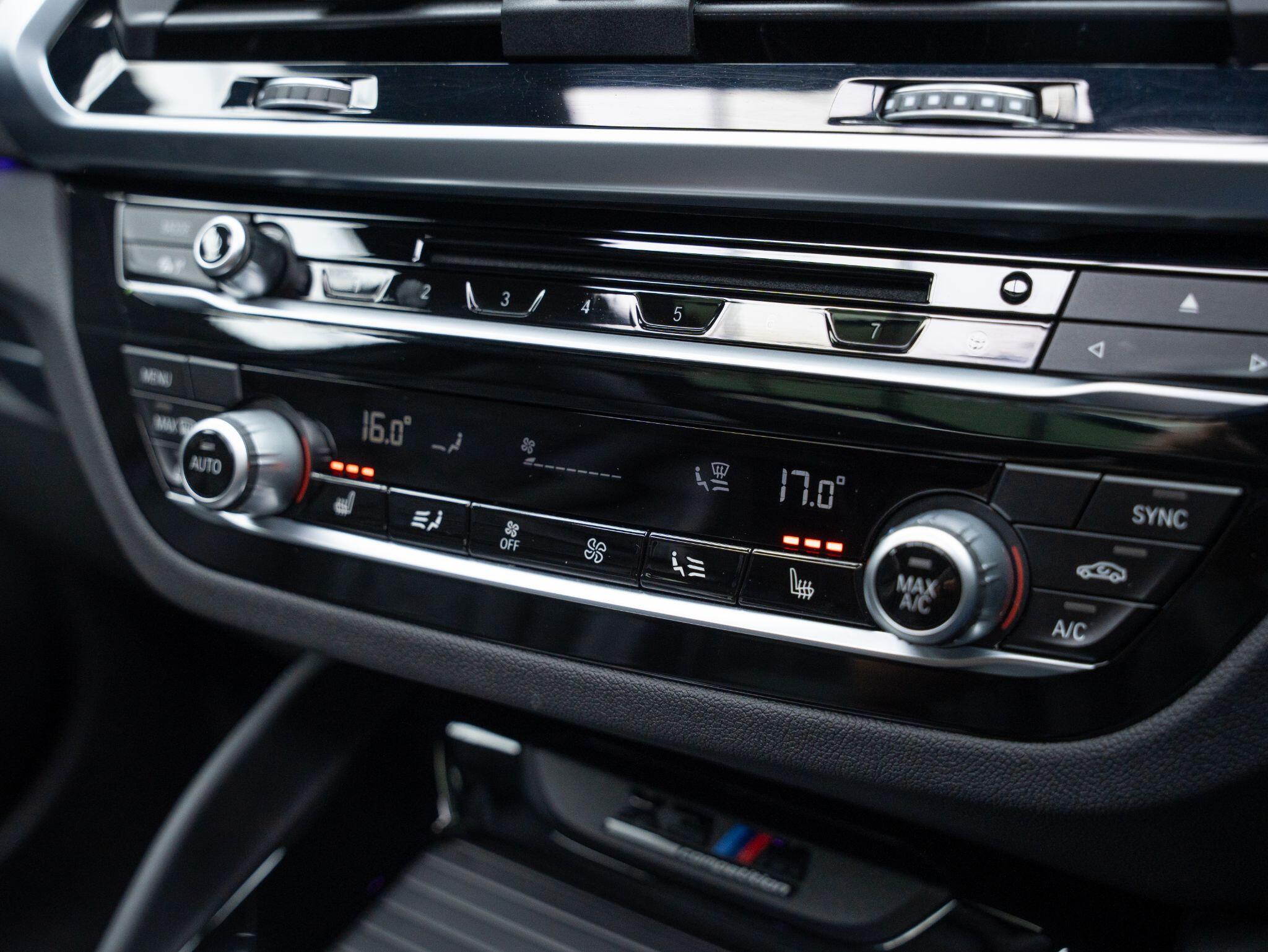 BMW X3 M view 10