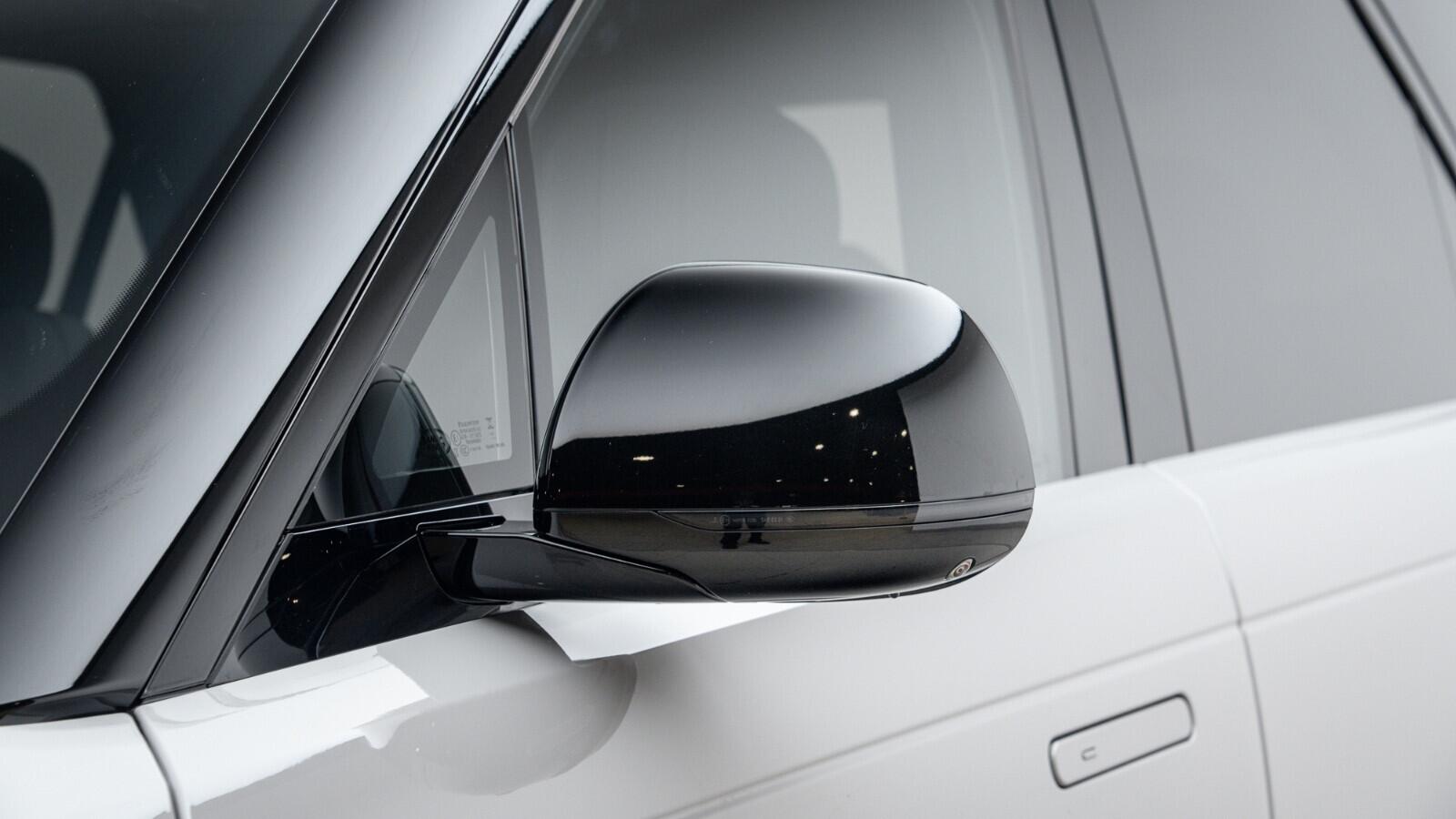 Land Rover Range Rover Sport view 30
