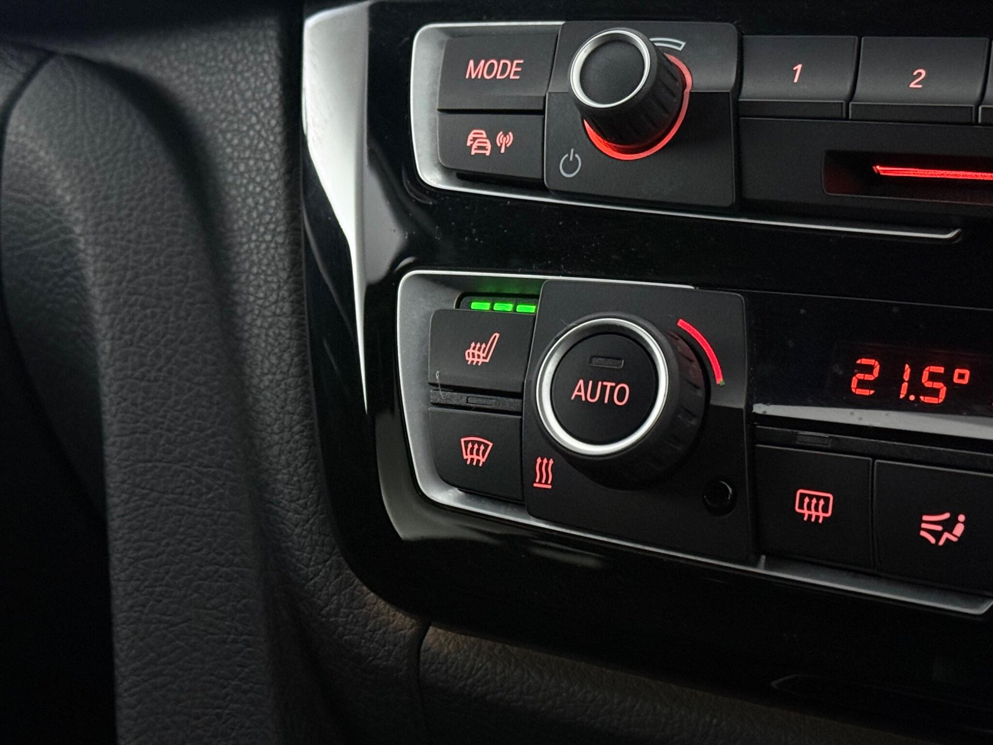 BMW 3 Series view 25