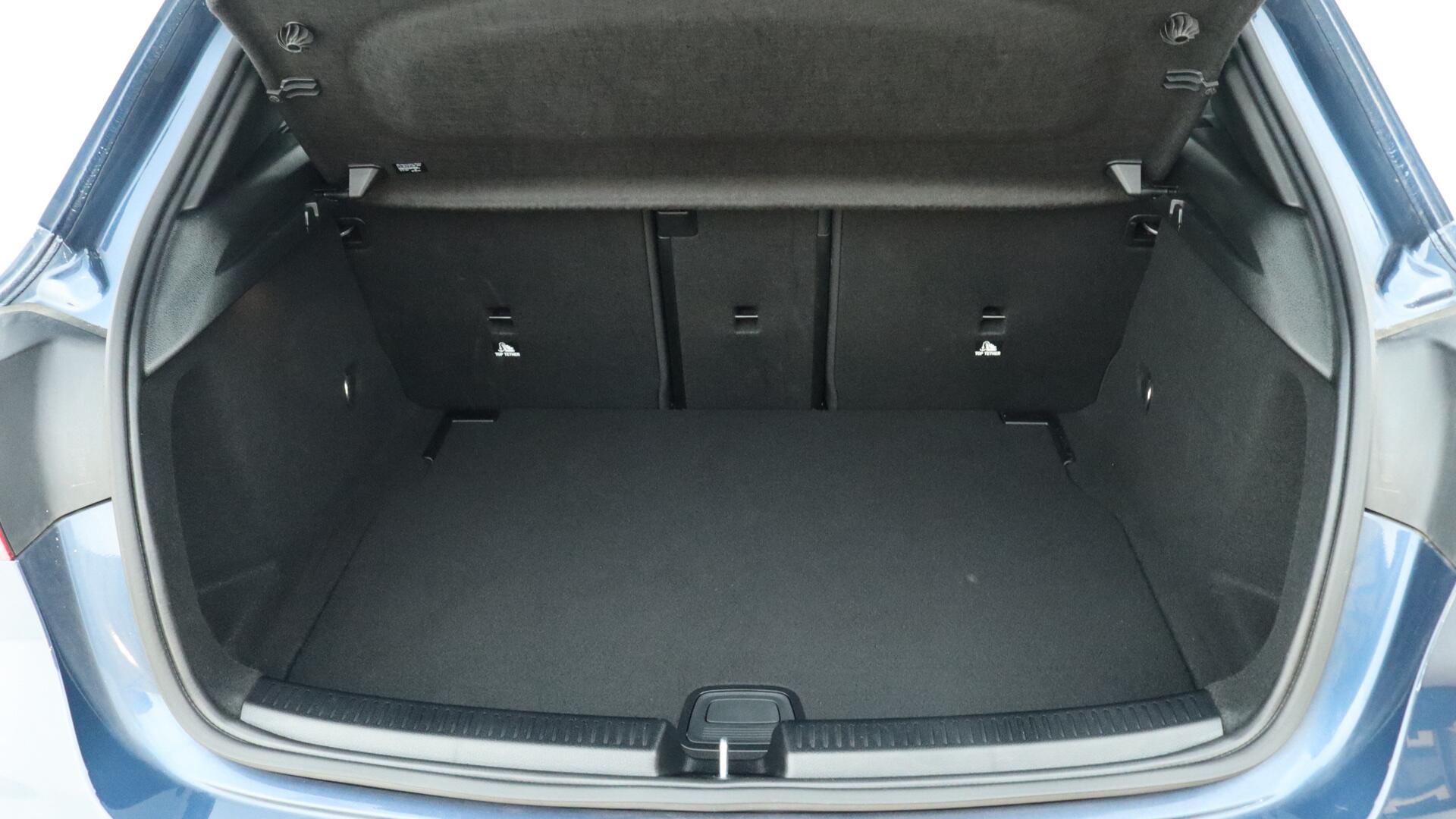 Mercedes-Benz A-Class view 13