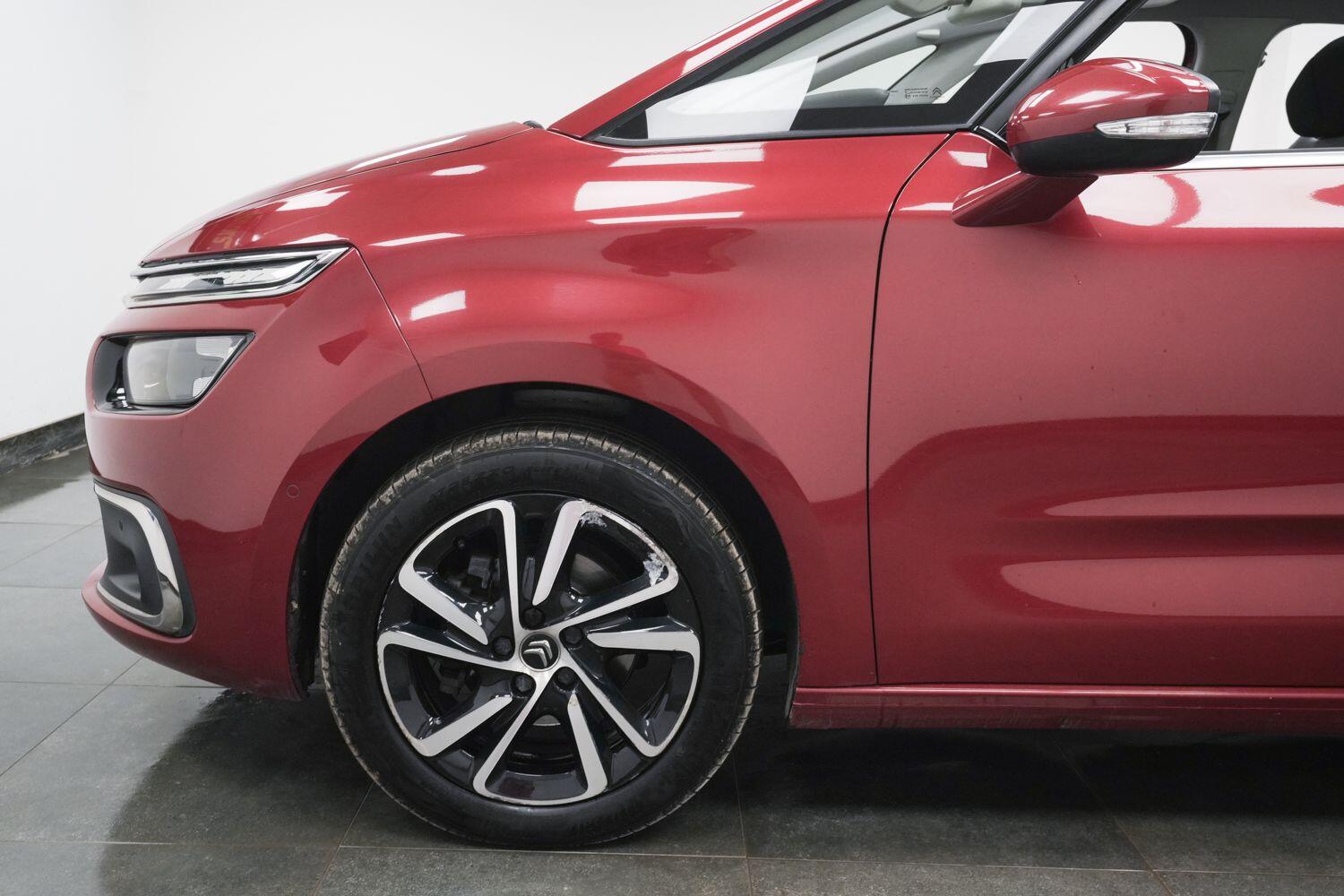 Citroen C4 Picasso view 6