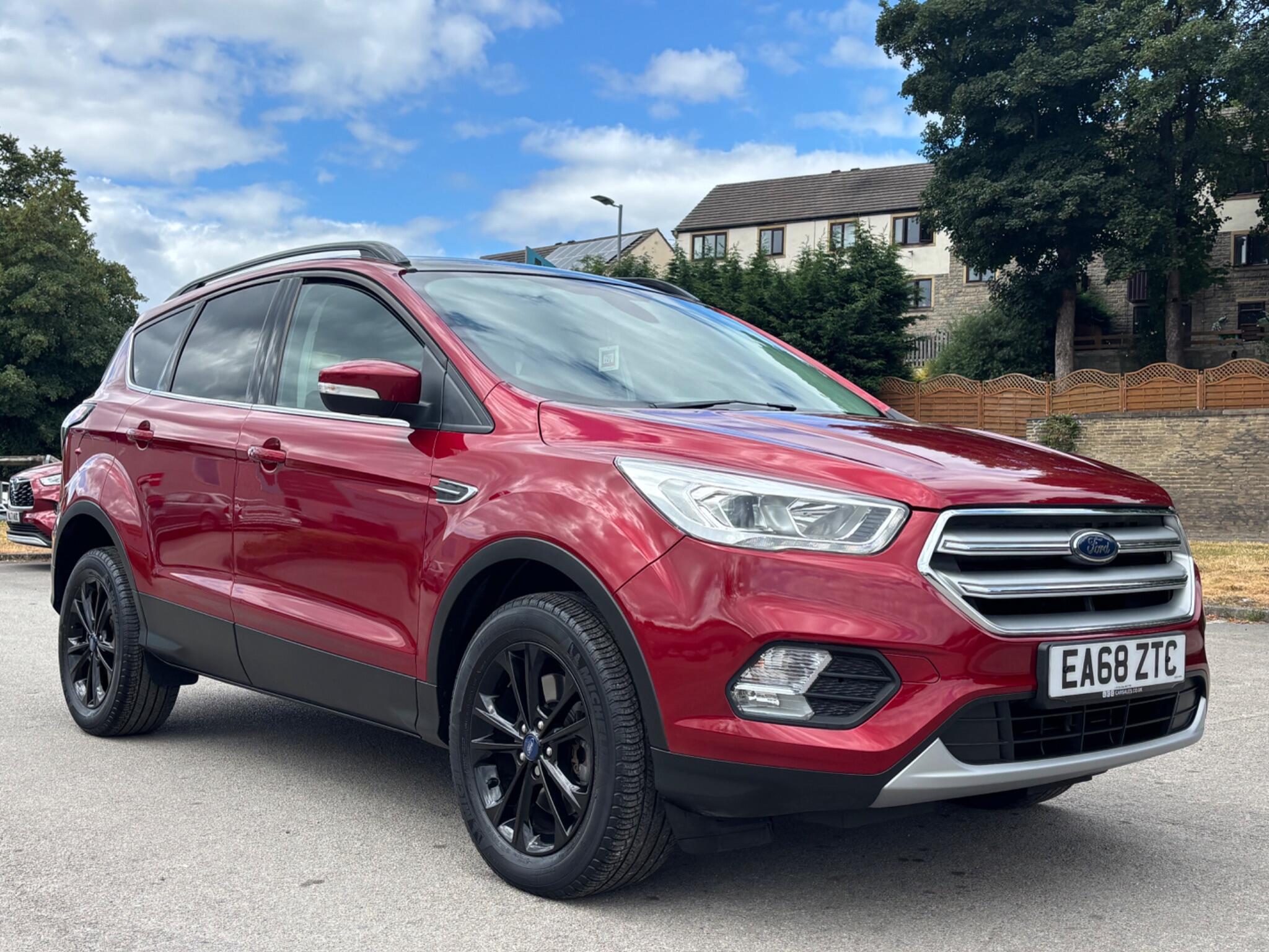 Ford Kuga view 3