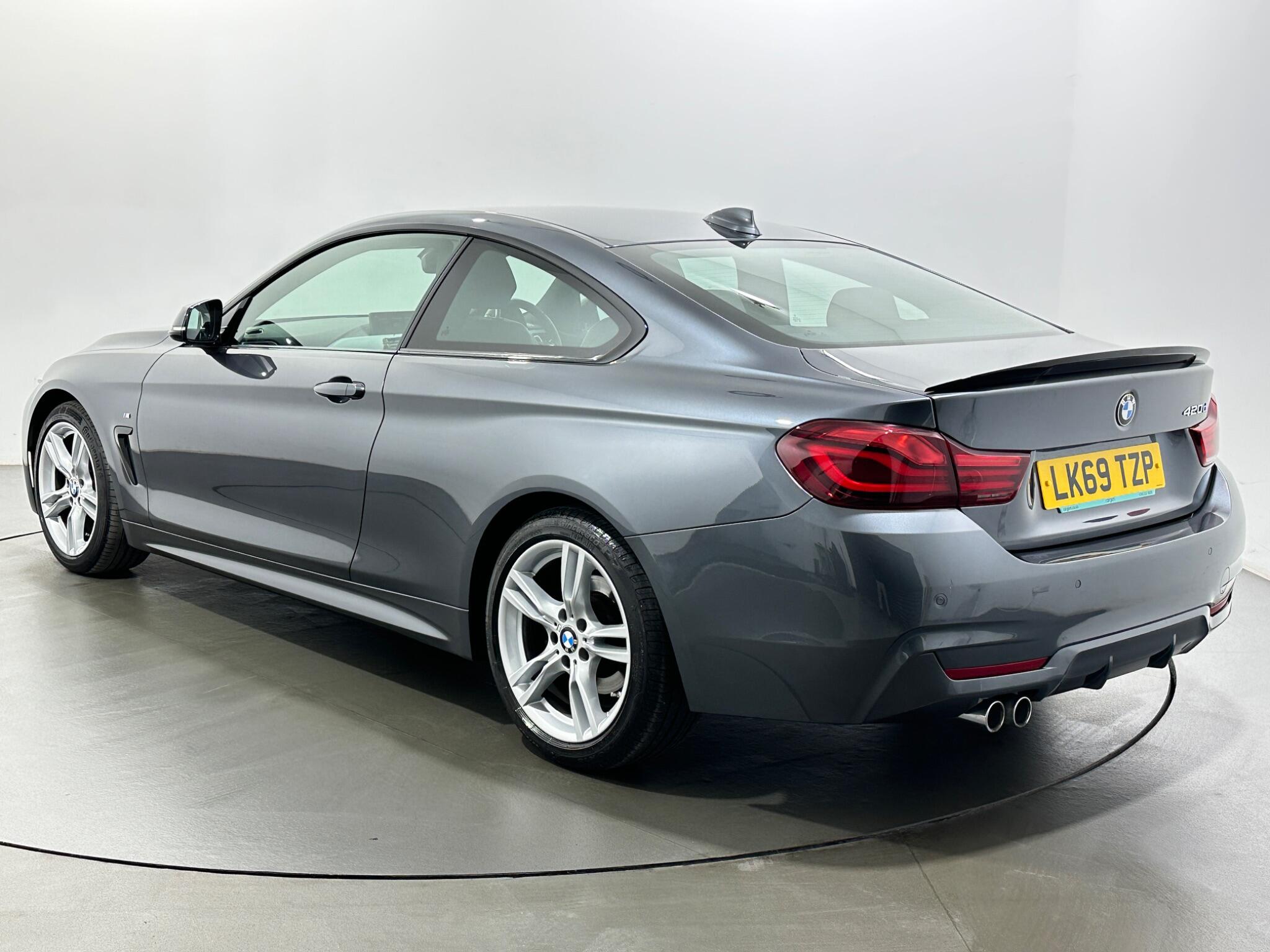 BMW 4 Series view 6