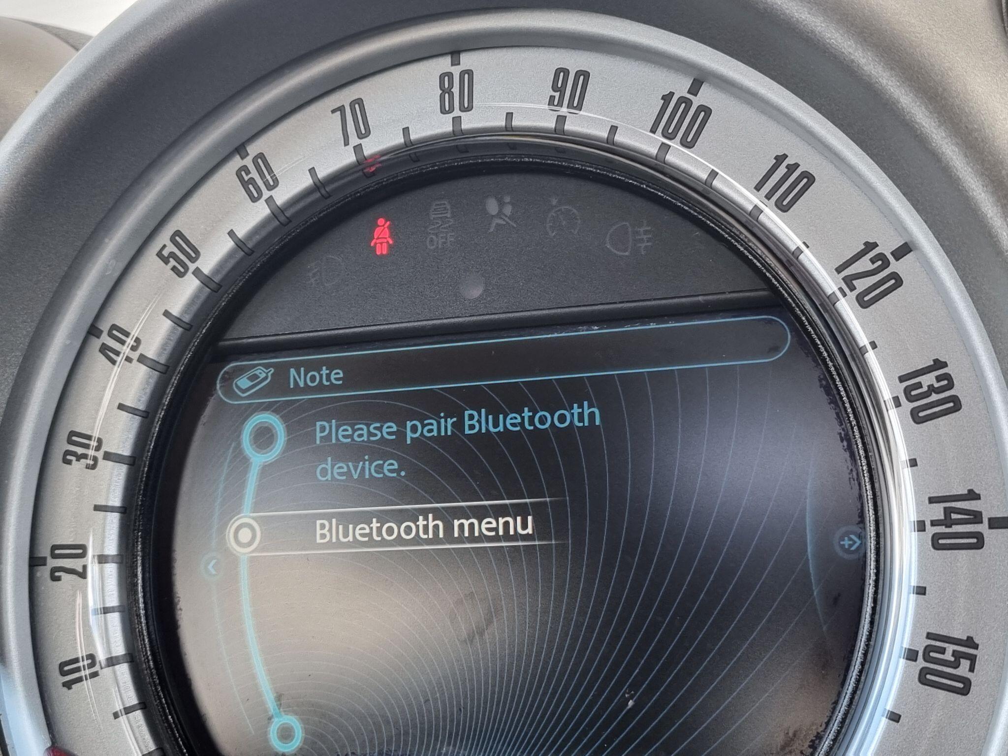 Mini Countryman view 22