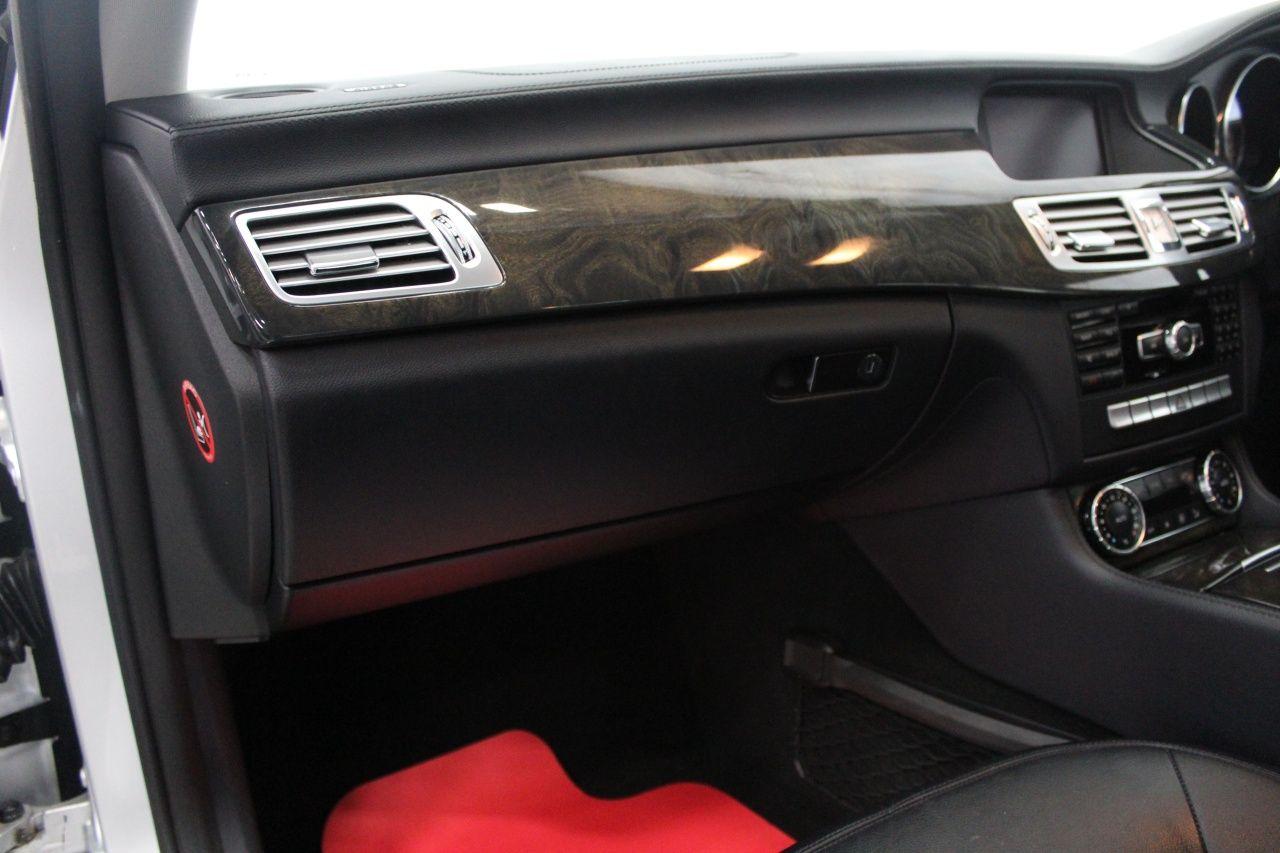 Mercedes-Benz CLS view 31