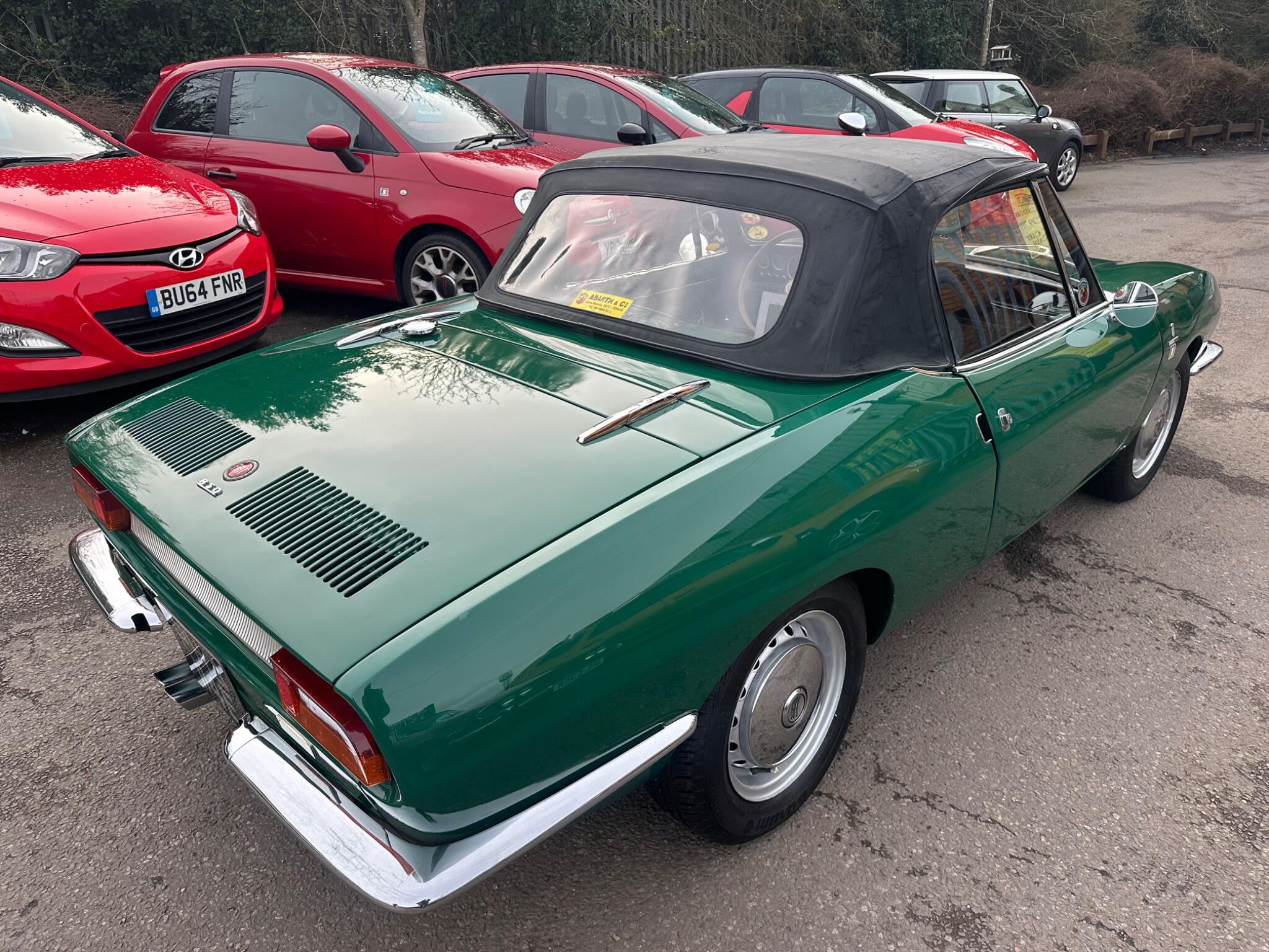 Fiat 850 view 15
