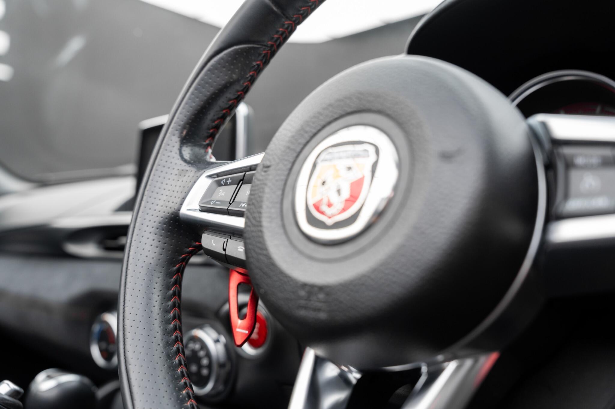 Abarth 124 Spider view 21